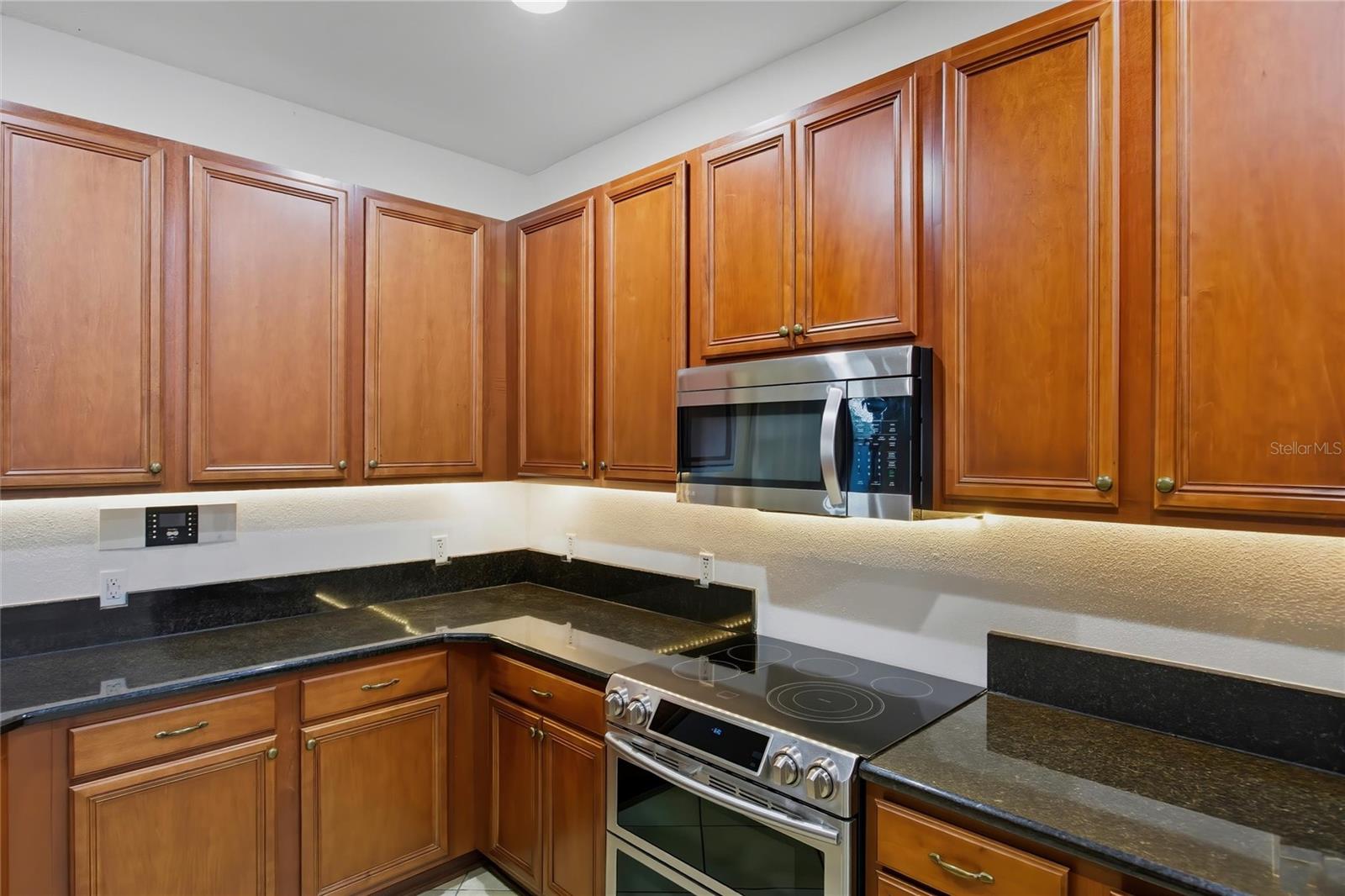 Image 13 of 64 For 2510 Brownwood Drive