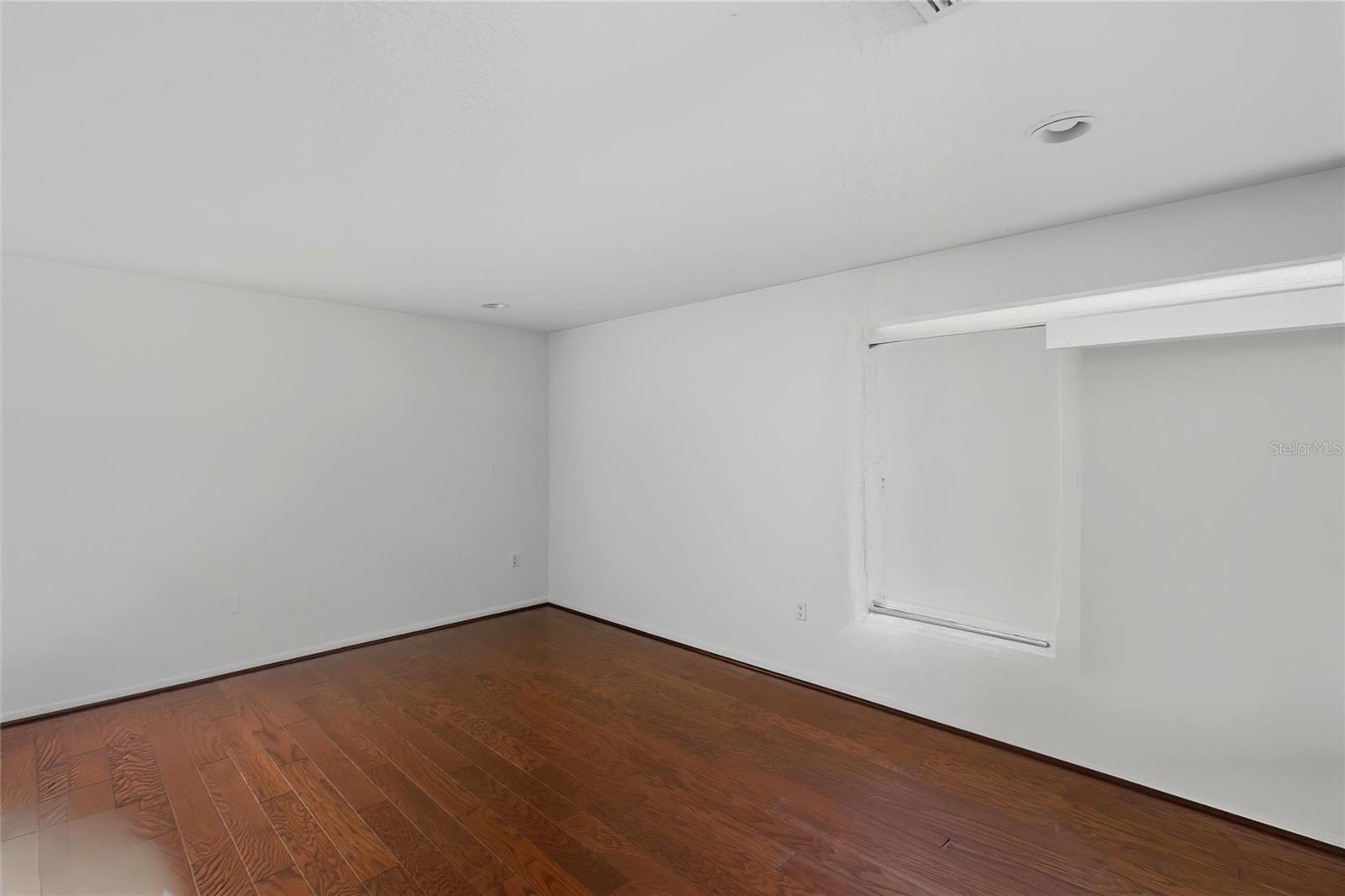Image 18 of 64 For 2510 Brownwood Drive
