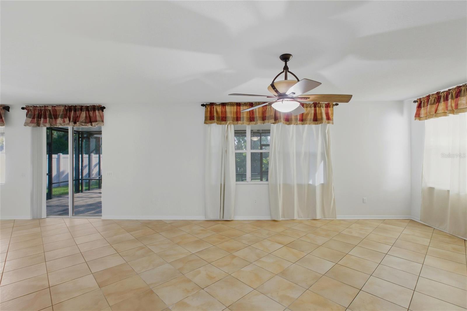 Image 5 of 64 For 2510 Brownwood Drive