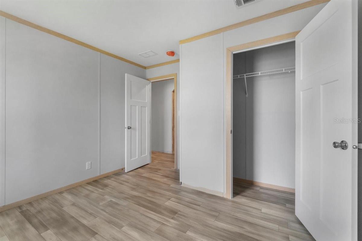 Image 11 of 14 For 4607 Oak Street