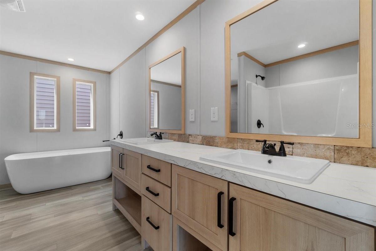 Image 14 of 14 For 4607 Oak Street