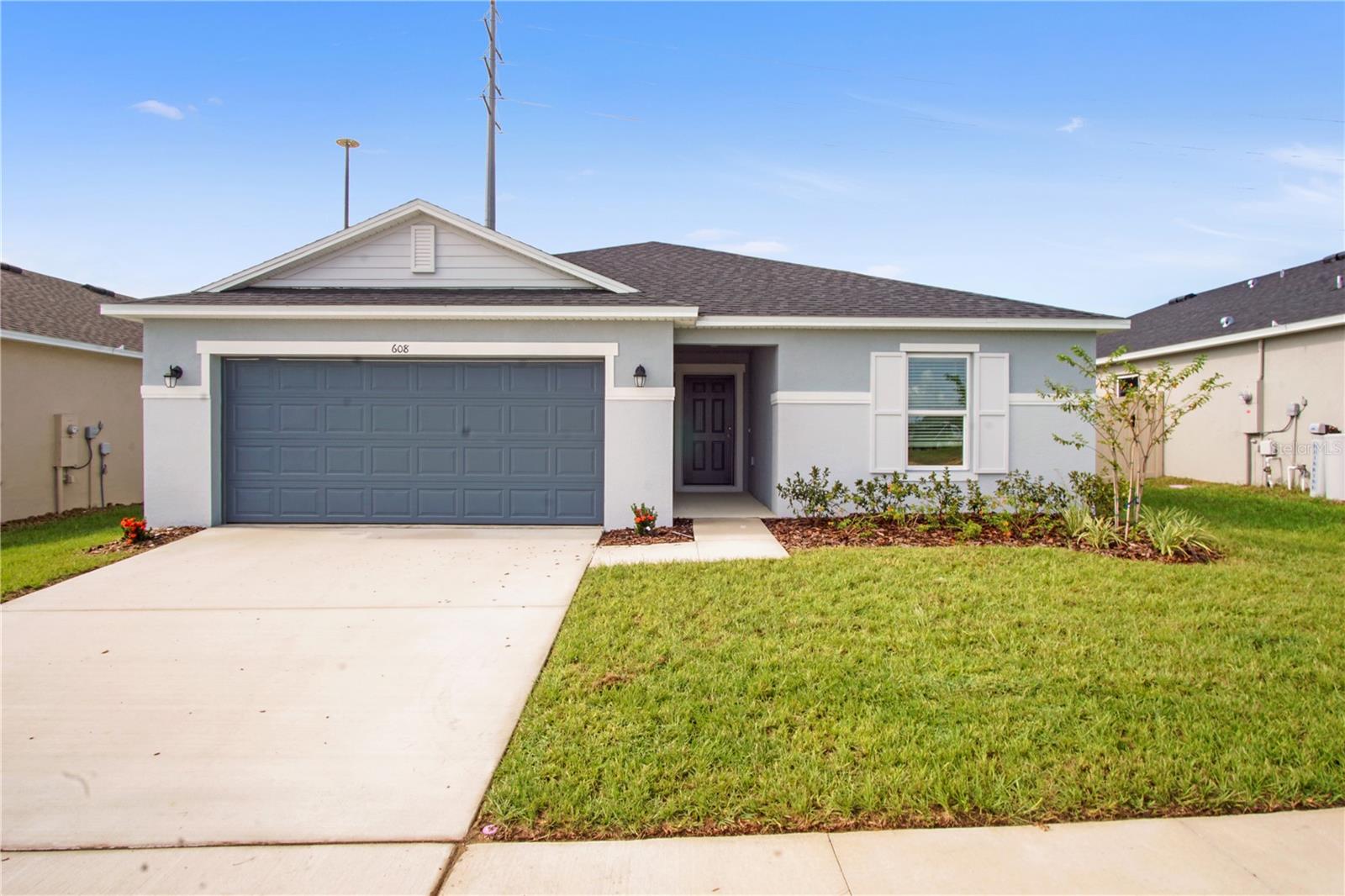 Image 3 of 30 For 608 Royal Palm Drive