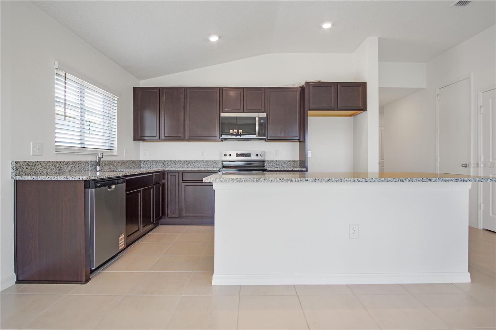 Image 5 of 30 For 608 Royal Palm Drive