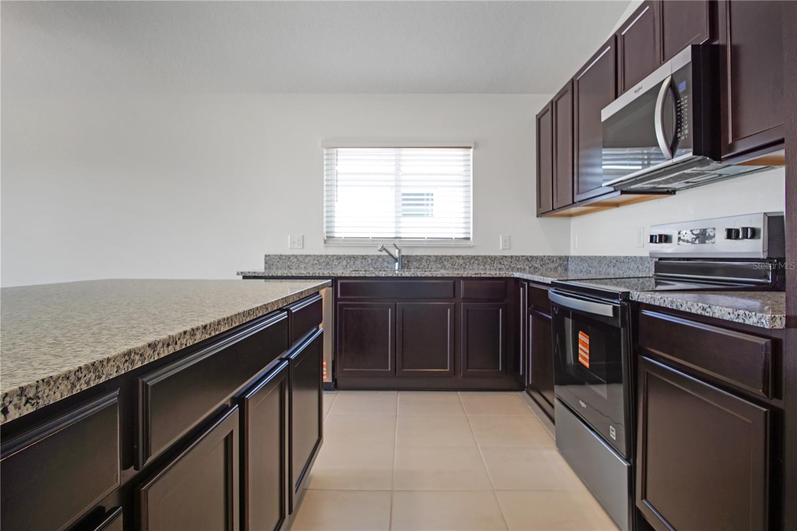 Image 6 of 30 For 608 Royal Palm Drive
