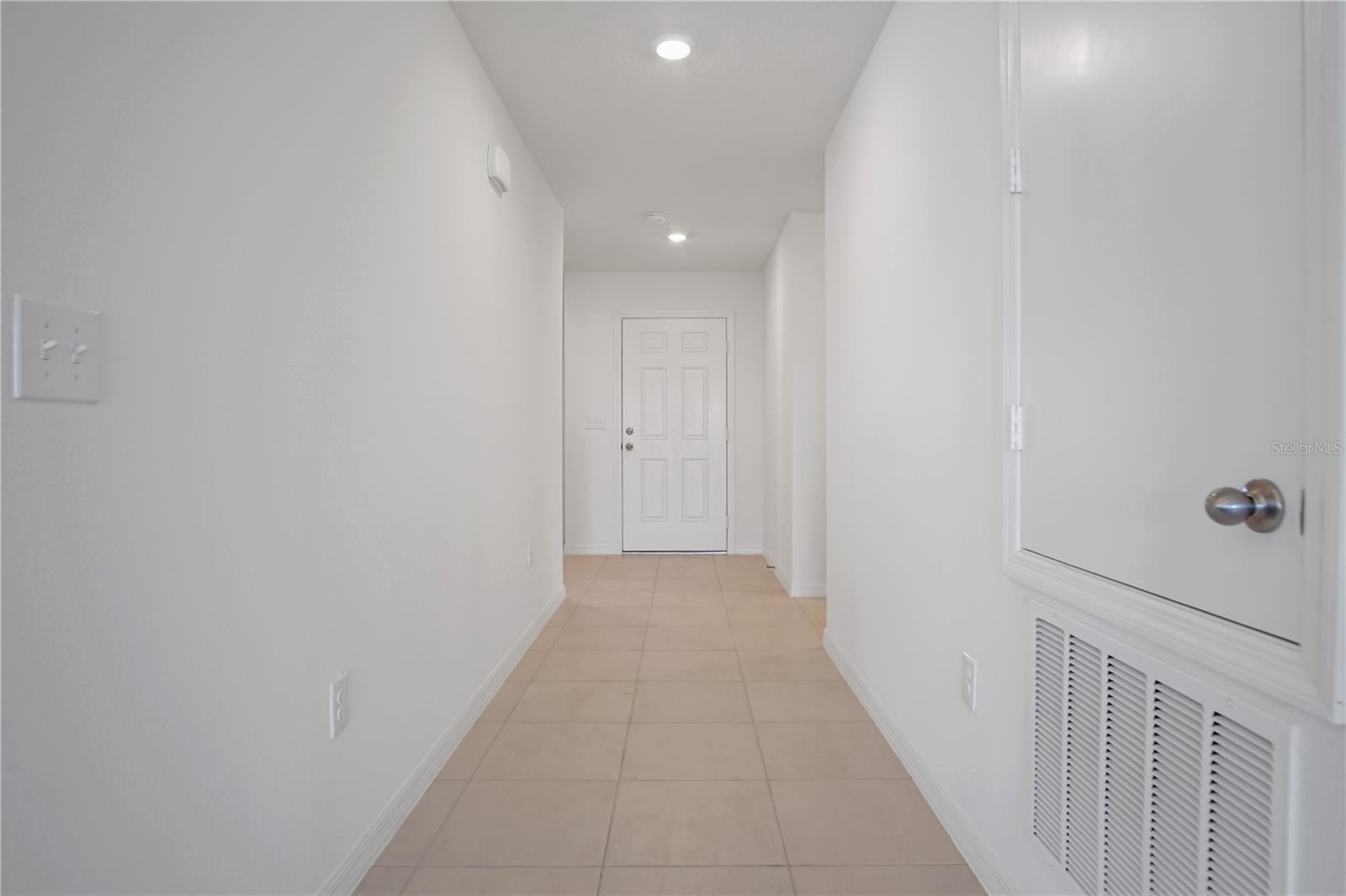 Image 9 of 30 For 608 Royal Palm Drive