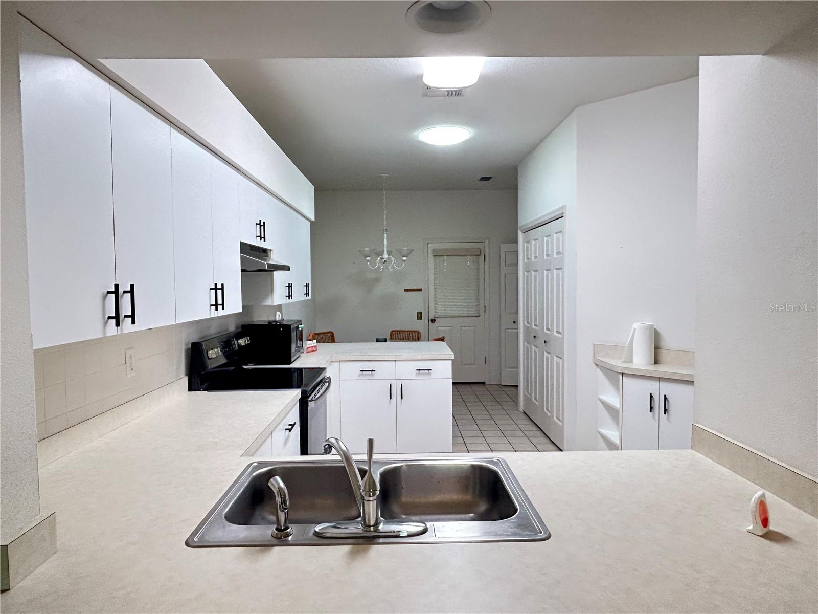 Image 4 of 19 For 13 Enclave Drive
