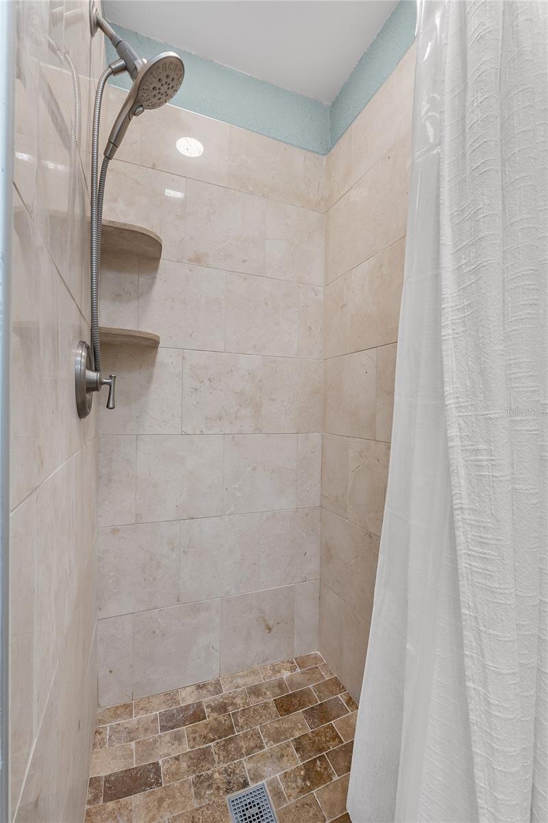 Image 27 of 45 For 1806 17th Street Nw