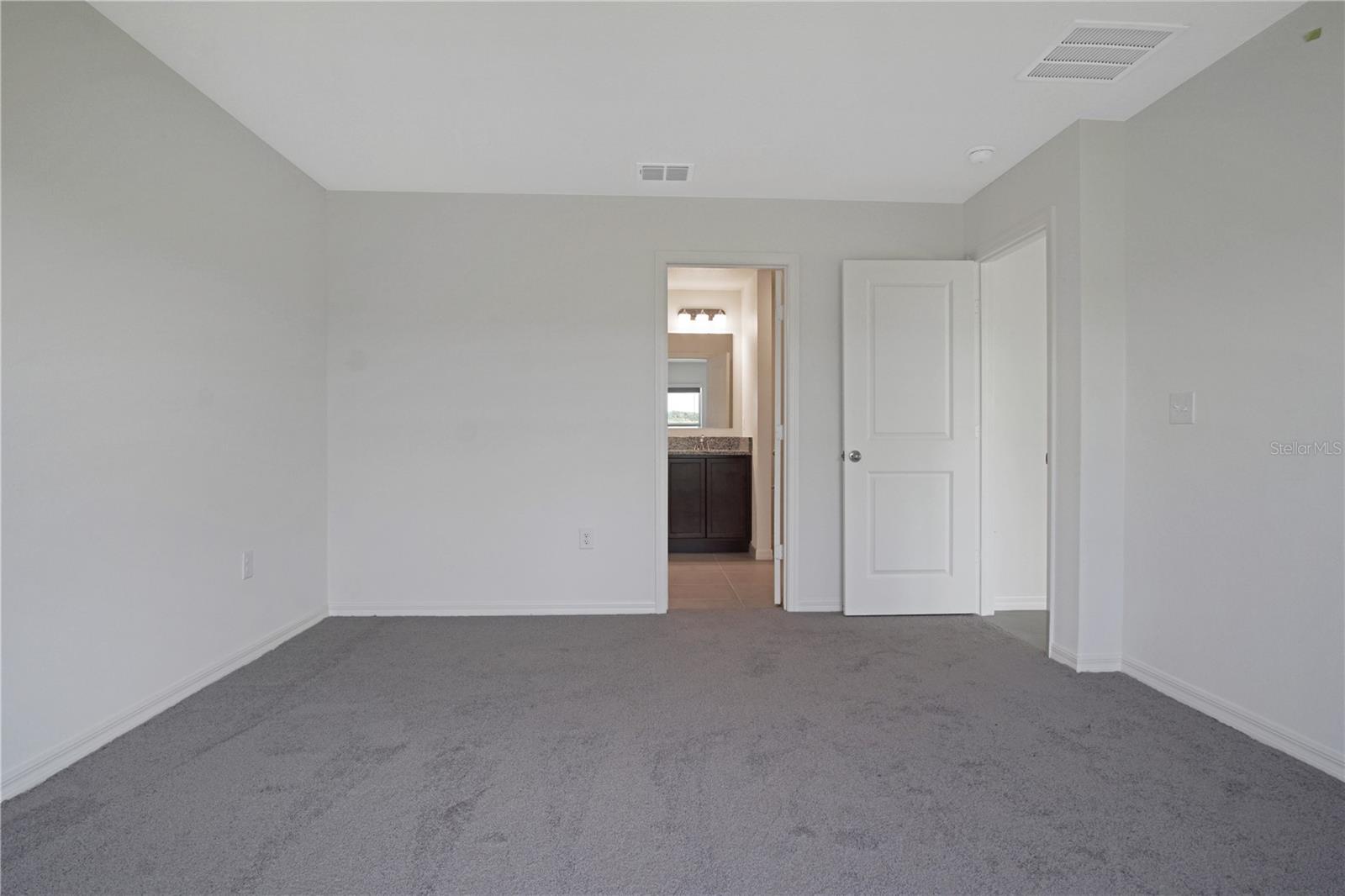 Image 11 of 26 For 616 Royal Palm Drive