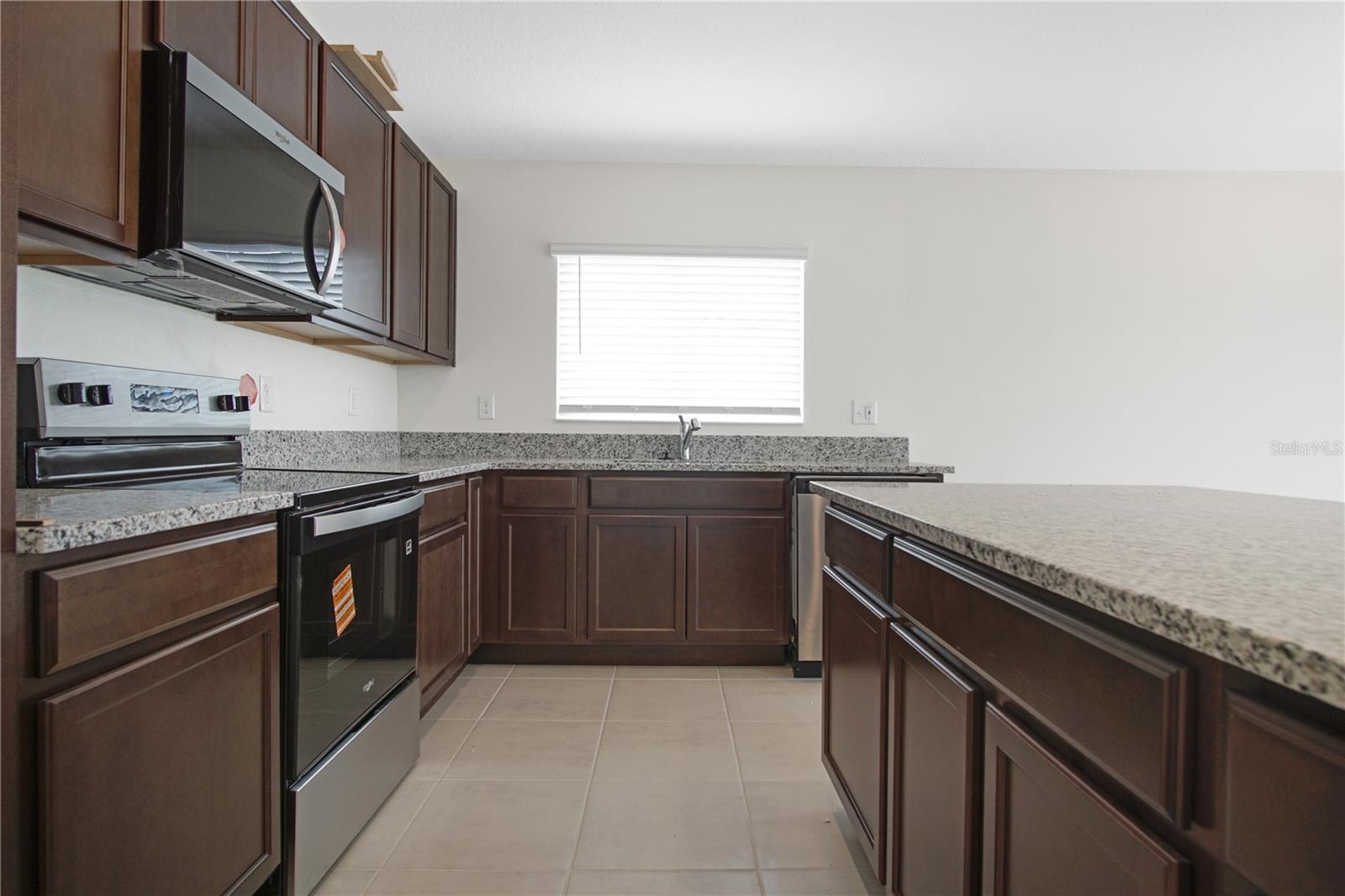 Image 6 of 26 For 616 Royal Palm Drive