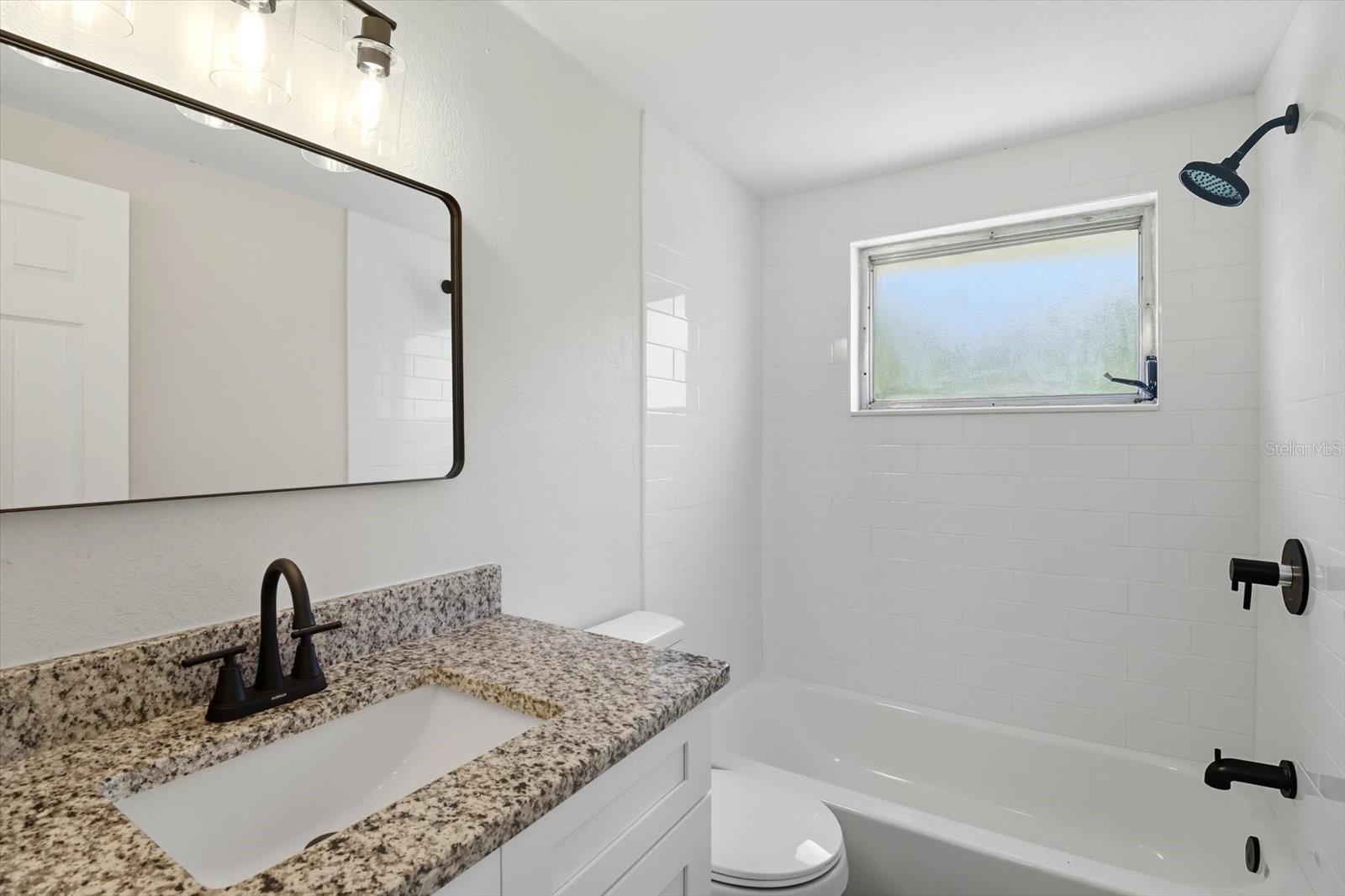 Image 27 of 41 For 15829 Villa Drive