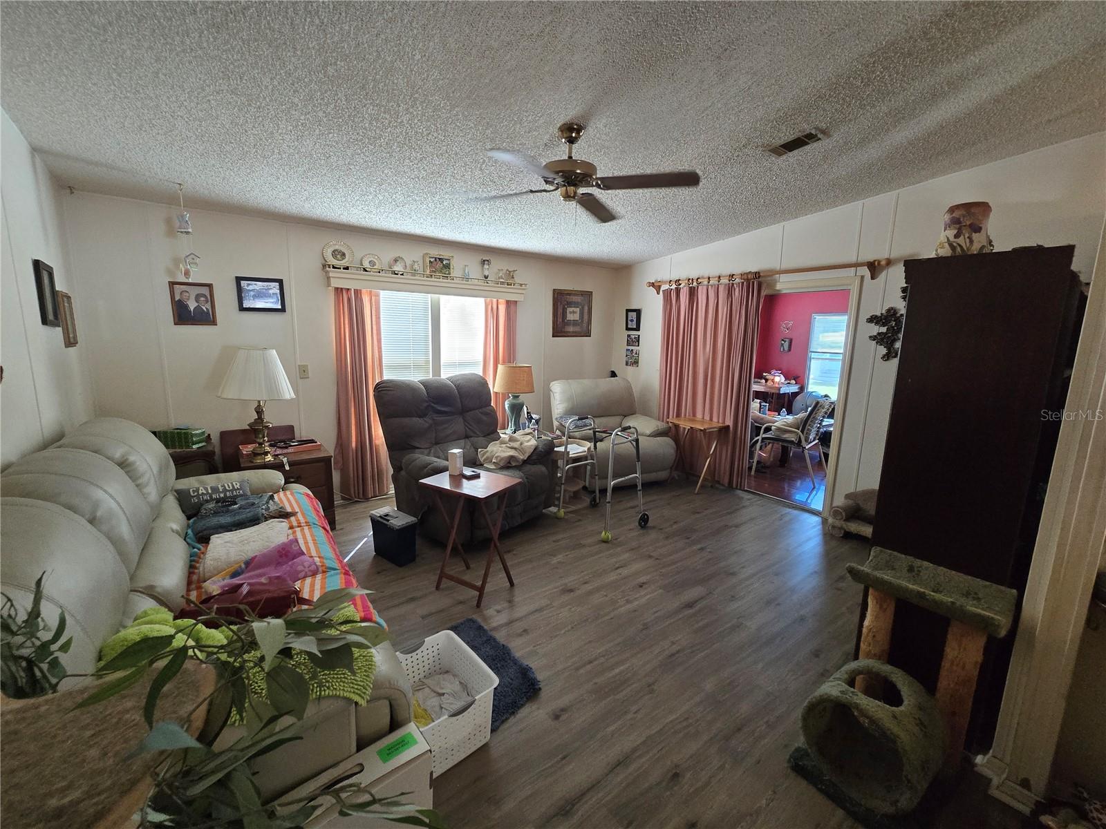 Image 16 of 34 For 409 Dartmouth Drive