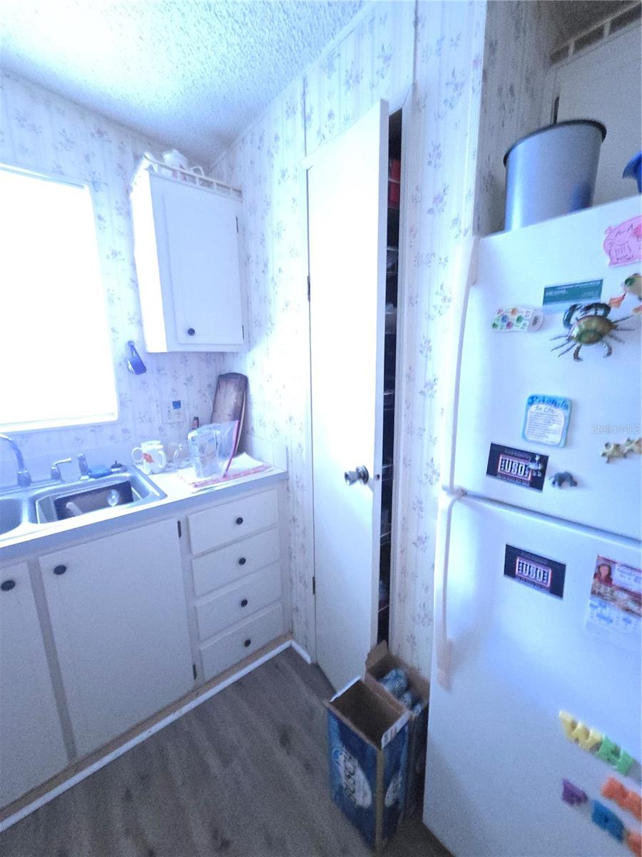 Image 23 of 34 For 409 Dartmouth Drive