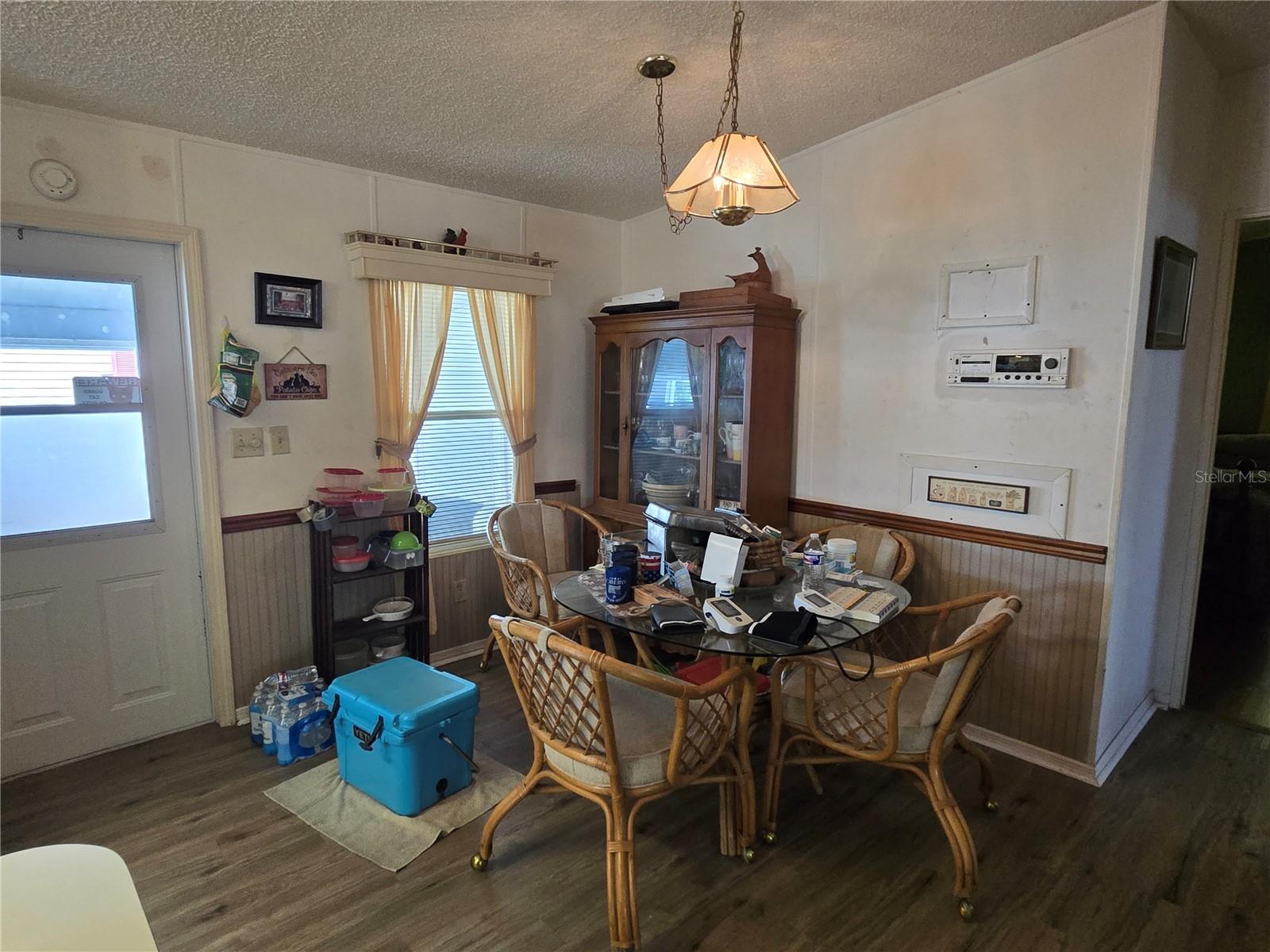 Image 26 of 34 For 409 Dartmouth Drive