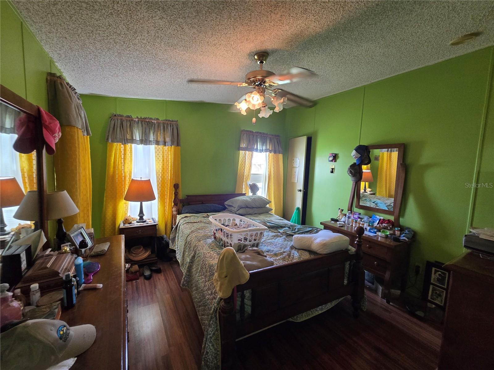 Image 30 of 34 For 409 Dartmouth Drive