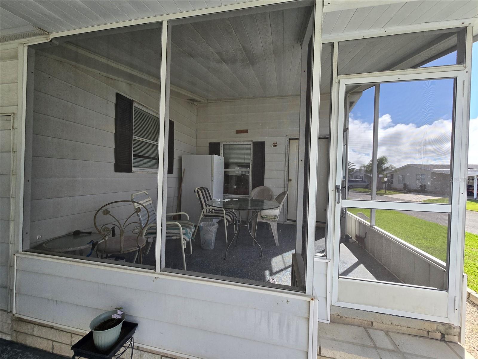 Image 9 of 34 For 409 Dartmouth Drive