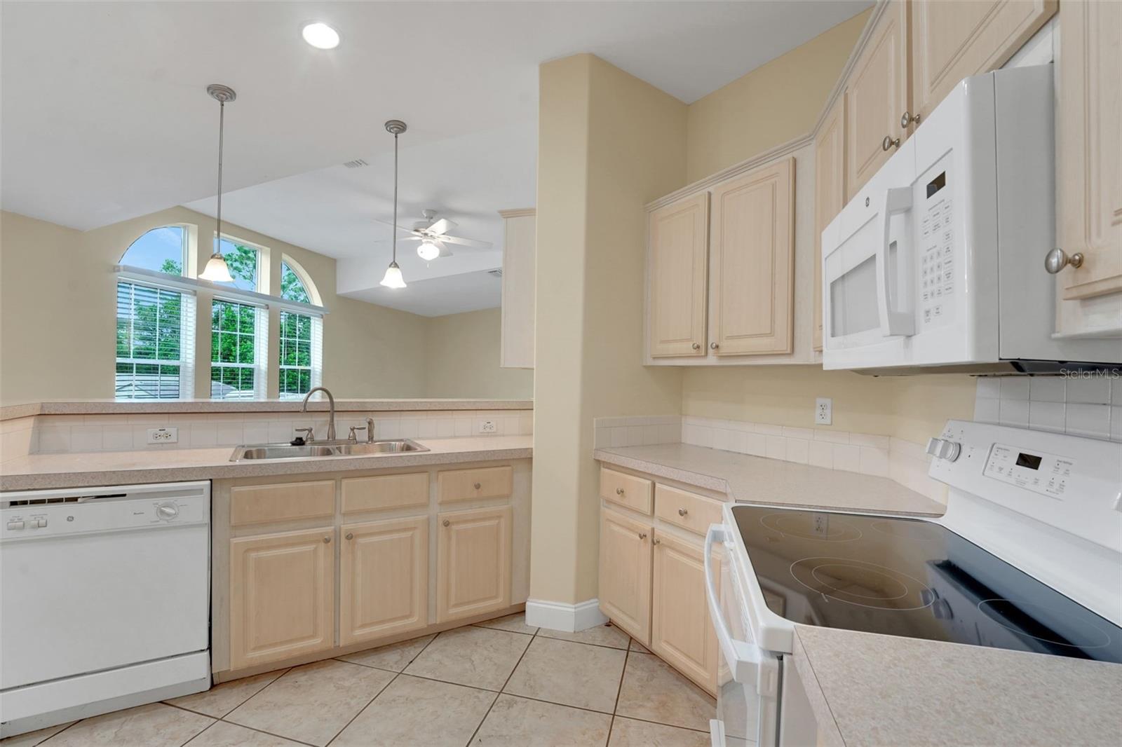 Image 10 of 16 For 921 1st Street