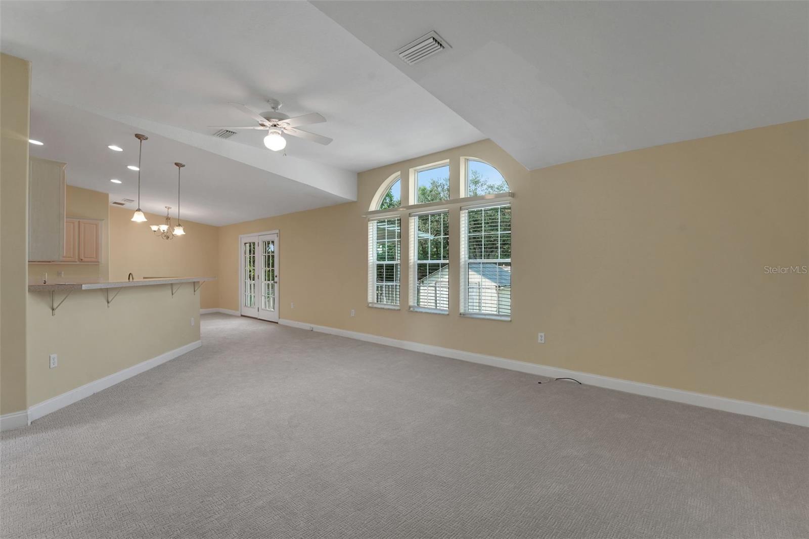 Image 7 of 16 For 921 1st Street