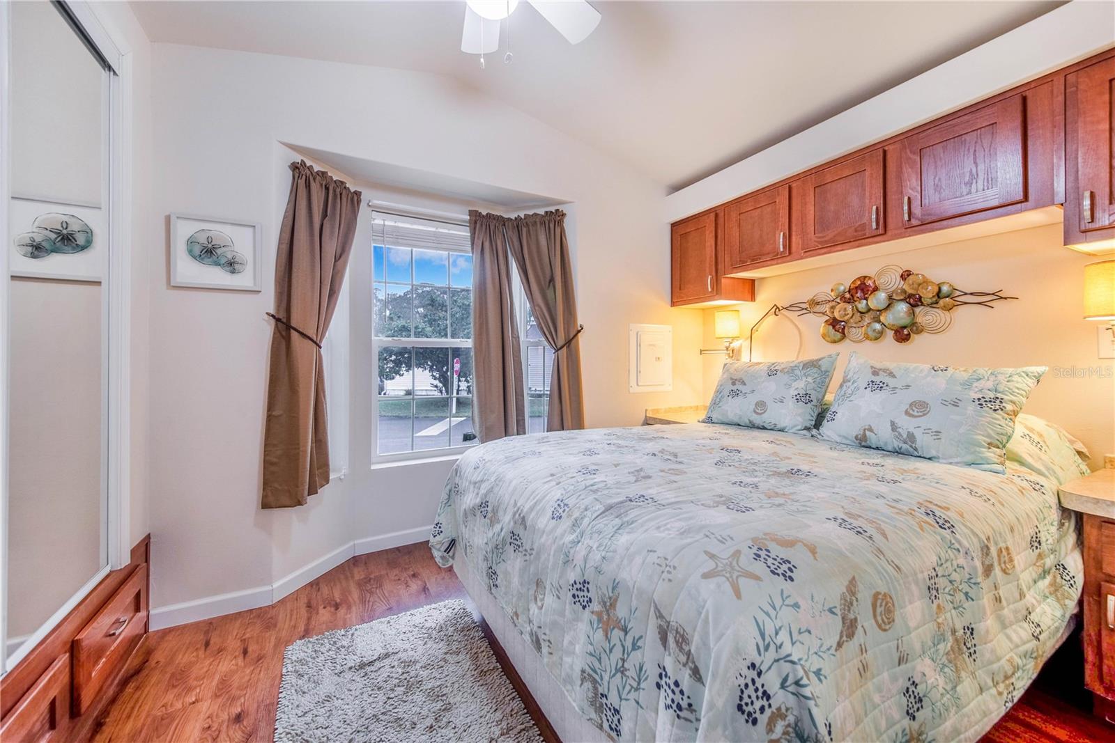 Image 14 of 35 For 178 Lily Creek Way