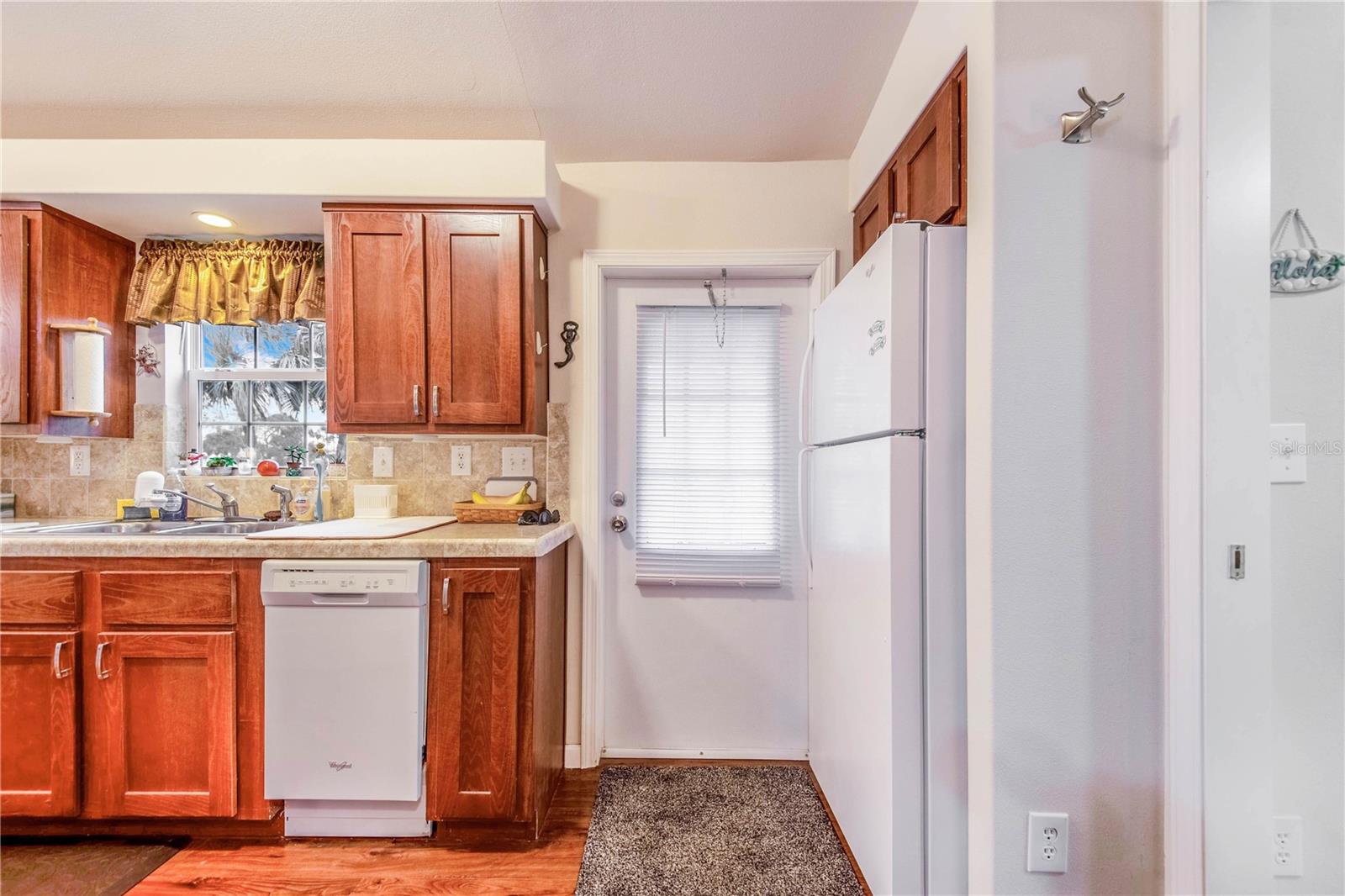 Image 18 of 35 For 178 Lily Creek Way