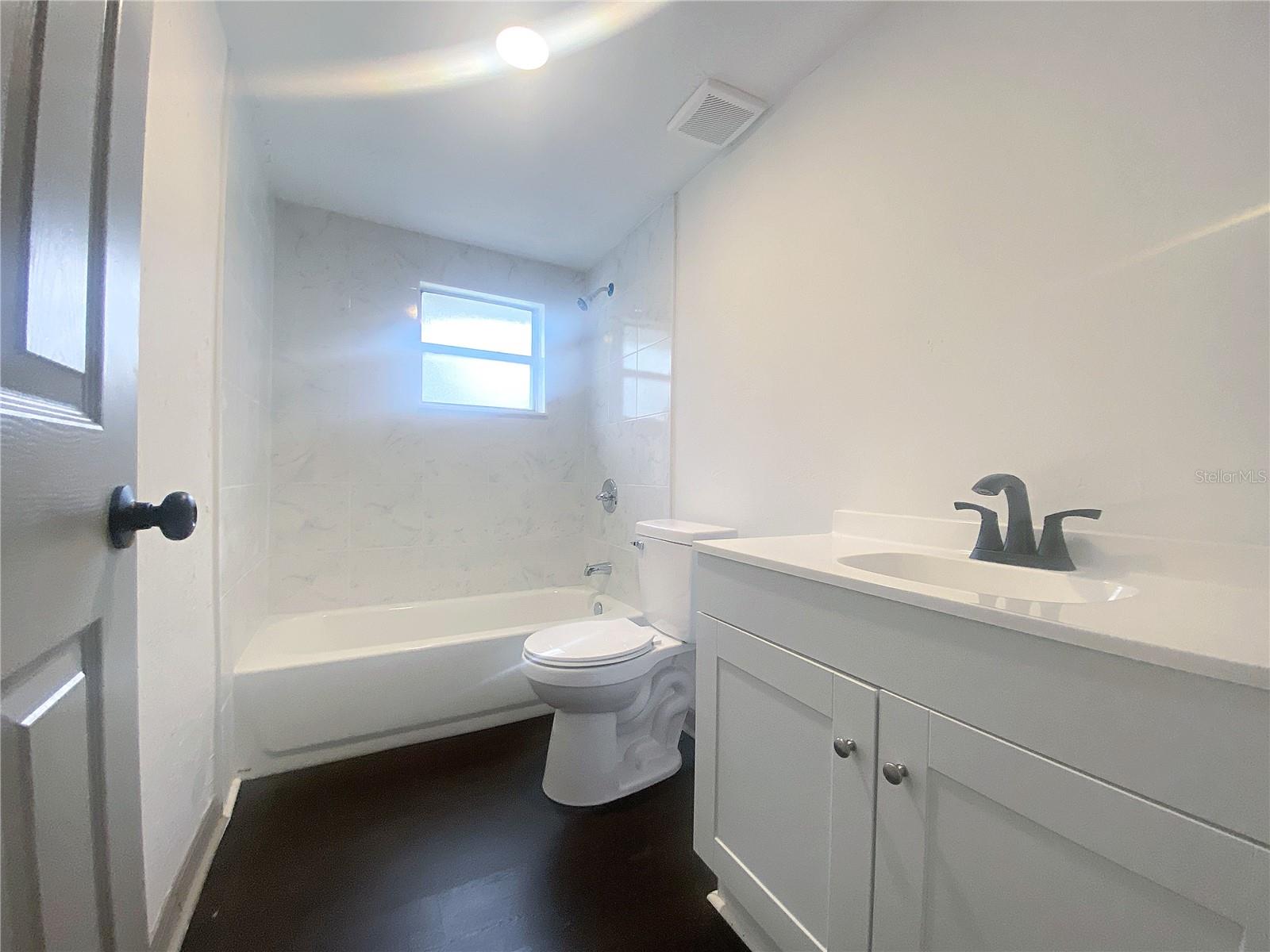 Image 10 of 11 For 622 Booker Avenue A