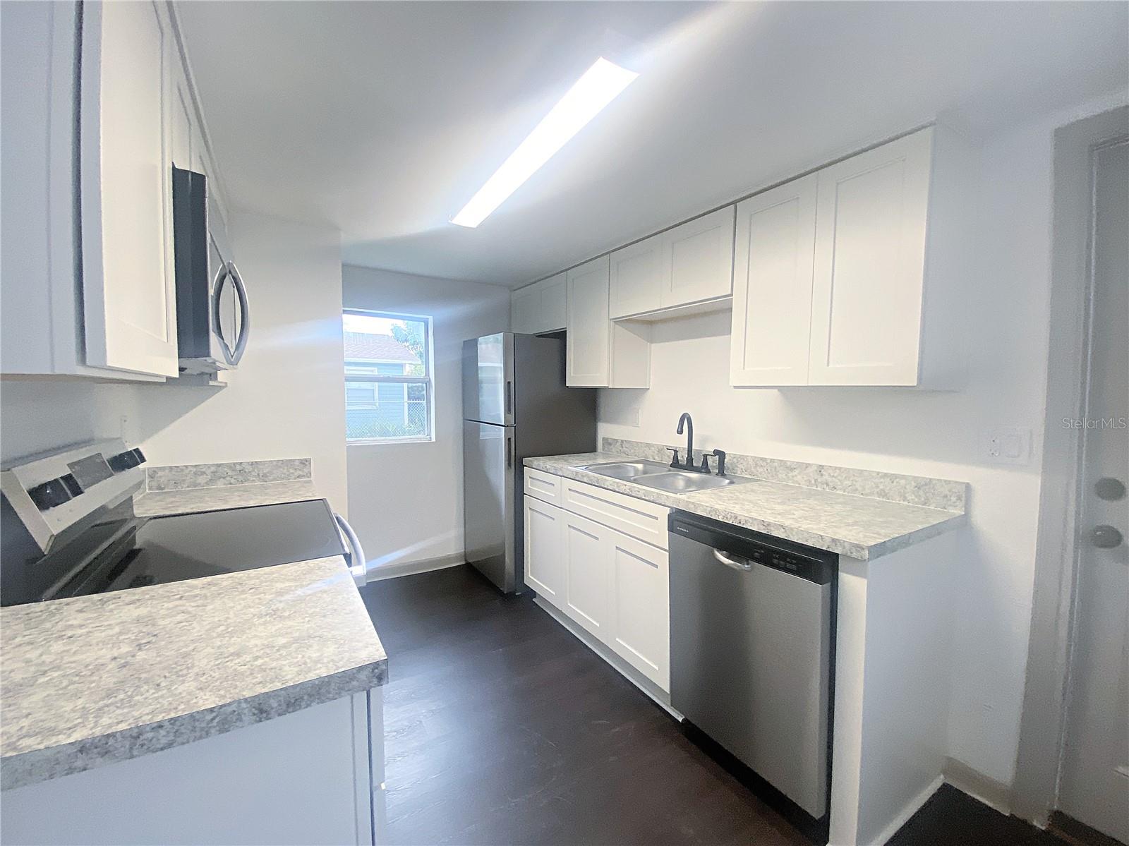 Image 7 of 11 For 622 Booker Avenue A