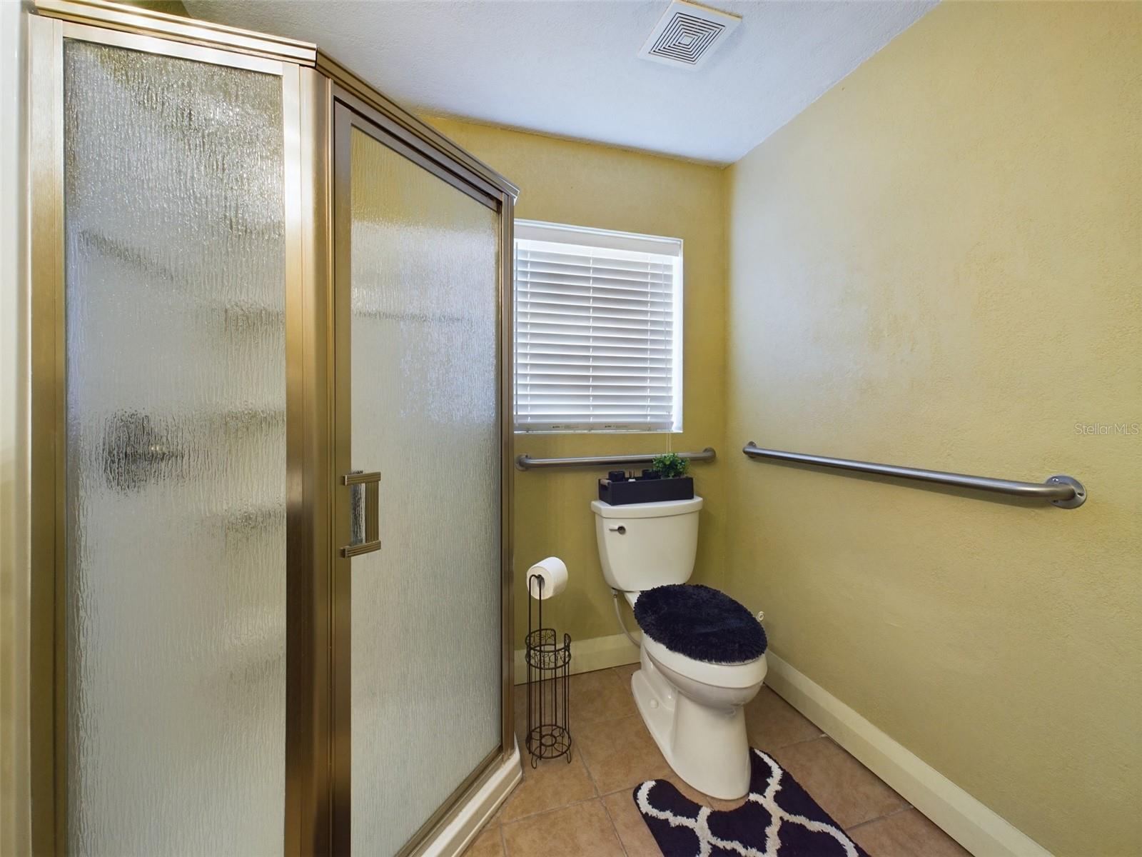 Image 11 of 36 For 318 1st Street