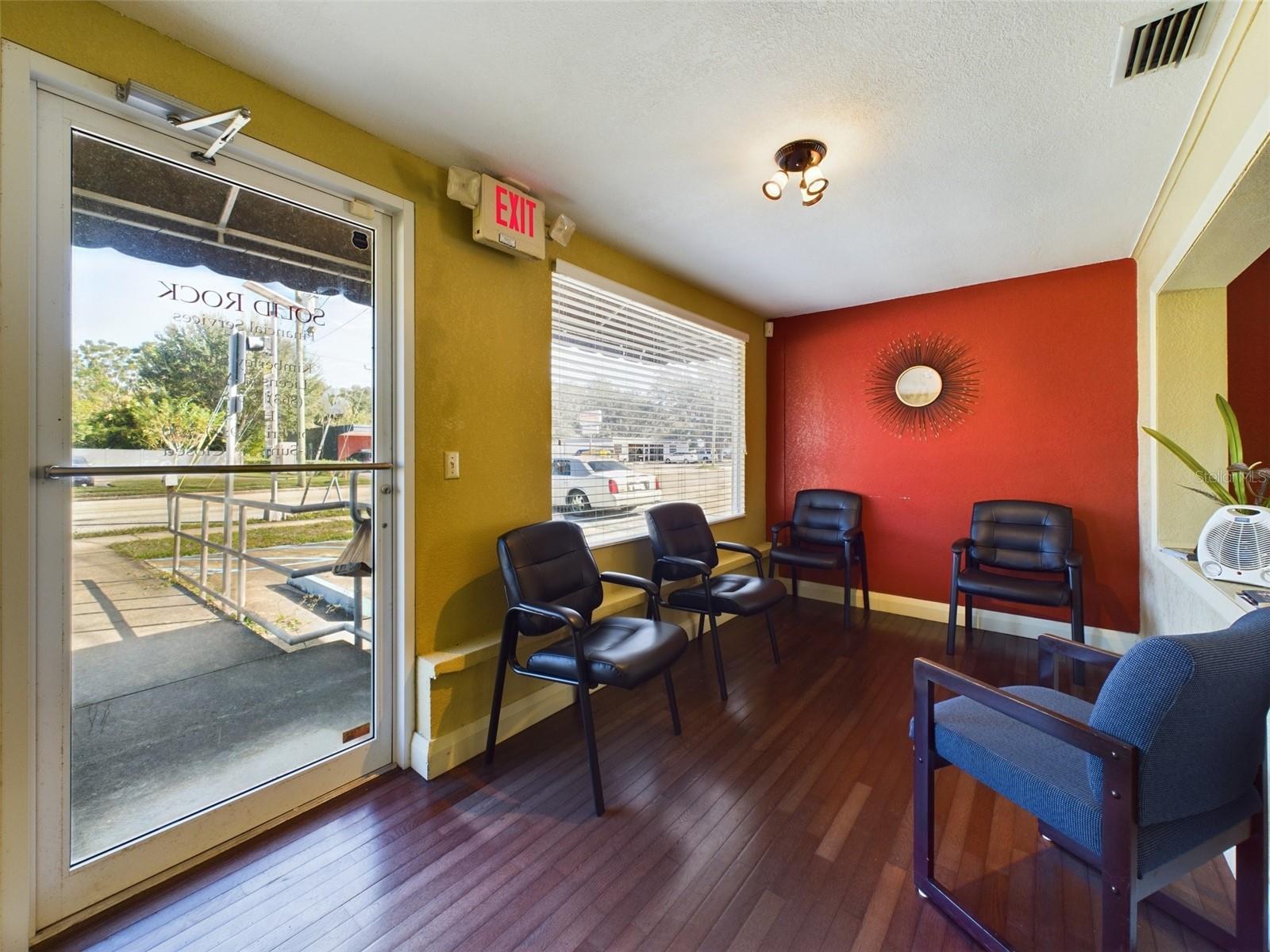 Image 3 of 36 For 318 1st Street
