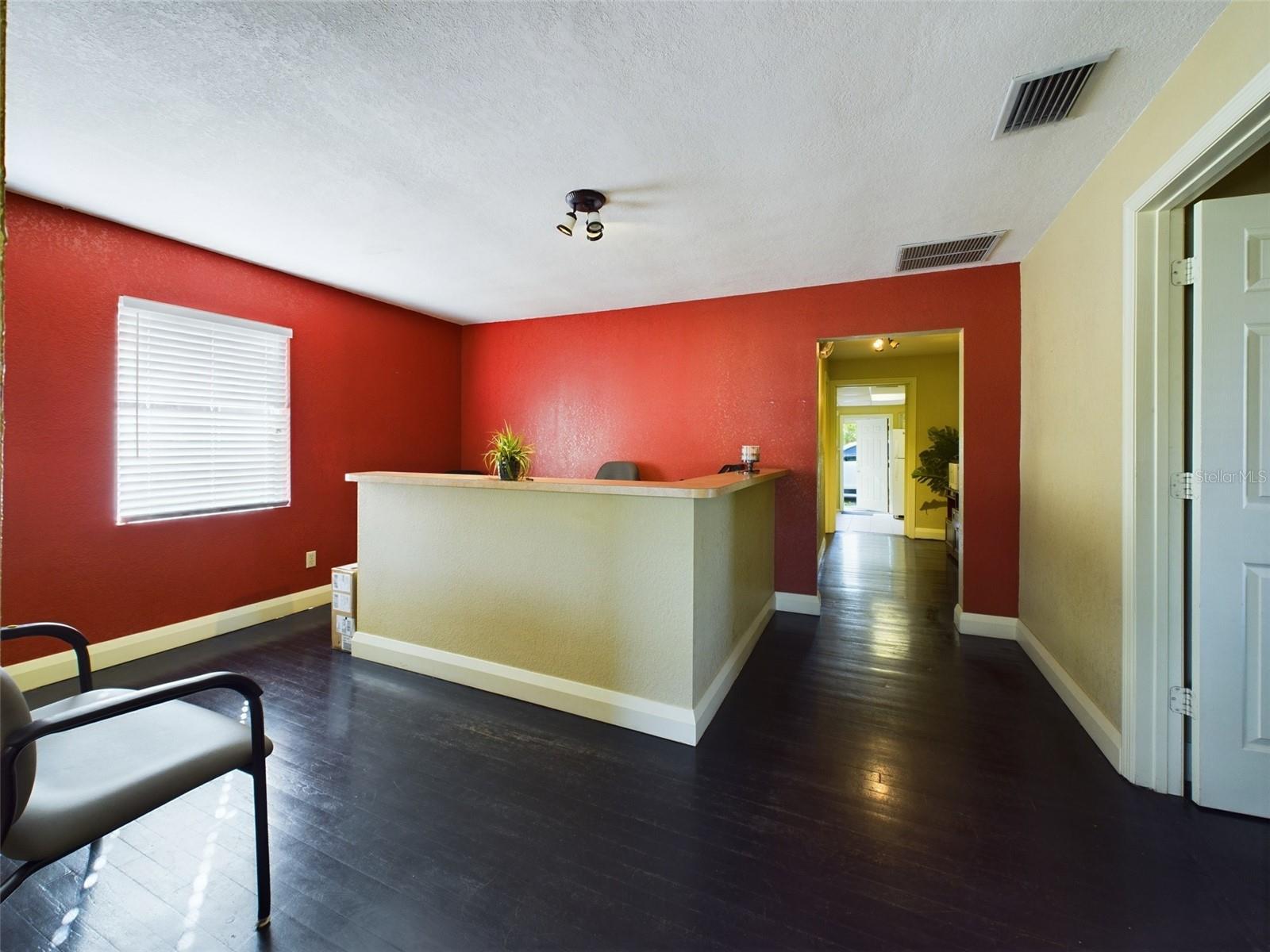 Image 6 of 36 For 318 1st Street