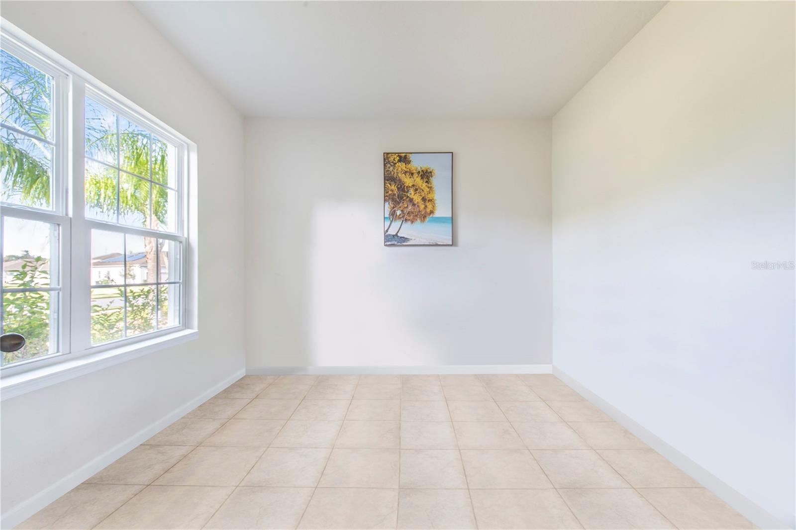 Image 8 of 33 For 3221 La Salle Street