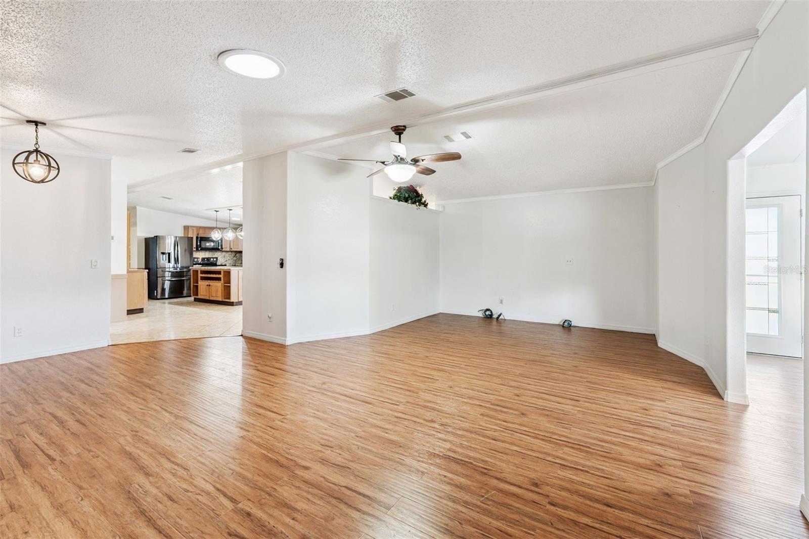 Image 19 of 56 For 5010 Northshore Drive