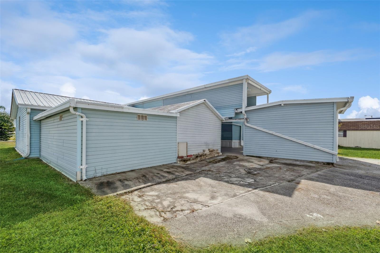 Image 41 of 56 For 5010 Northshore Drive