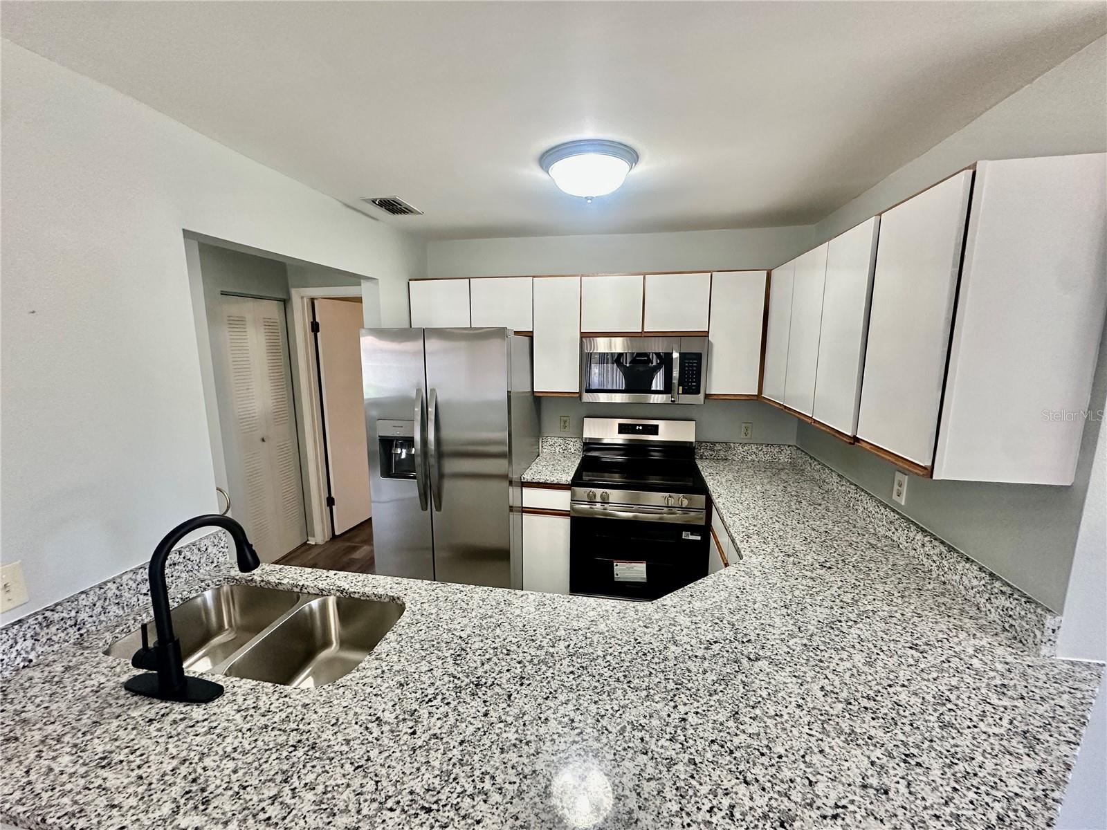 Image 12 of 32 For 7903 Waterview Way 7903