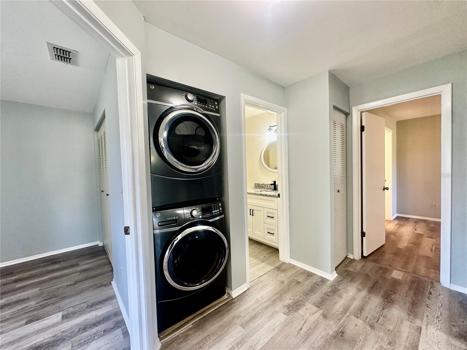 Image 13 of 32 For 7903 Waterview Way 7903