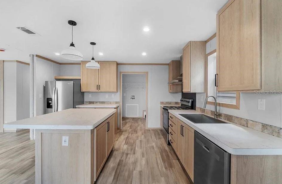 Image 5 of 12 For 0 St George Bay Street