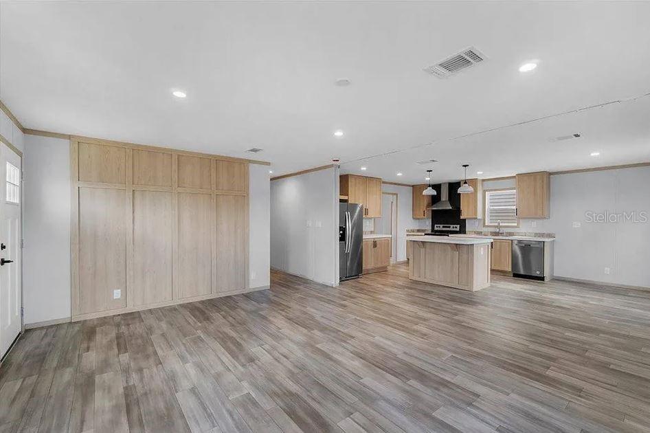 Image 6 of 12 For 0 St George Bay Street