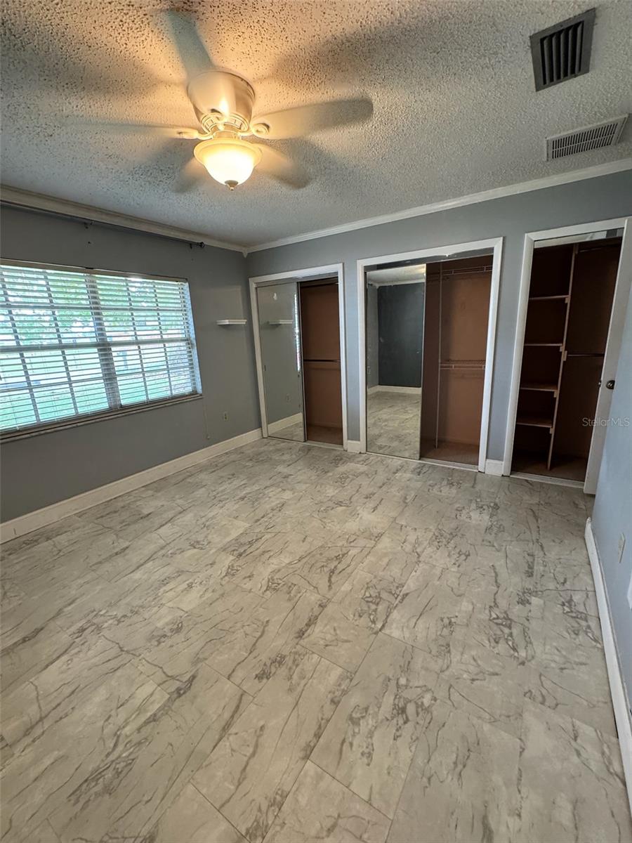 Image 7 of 11 For 608 Paradise Island Way