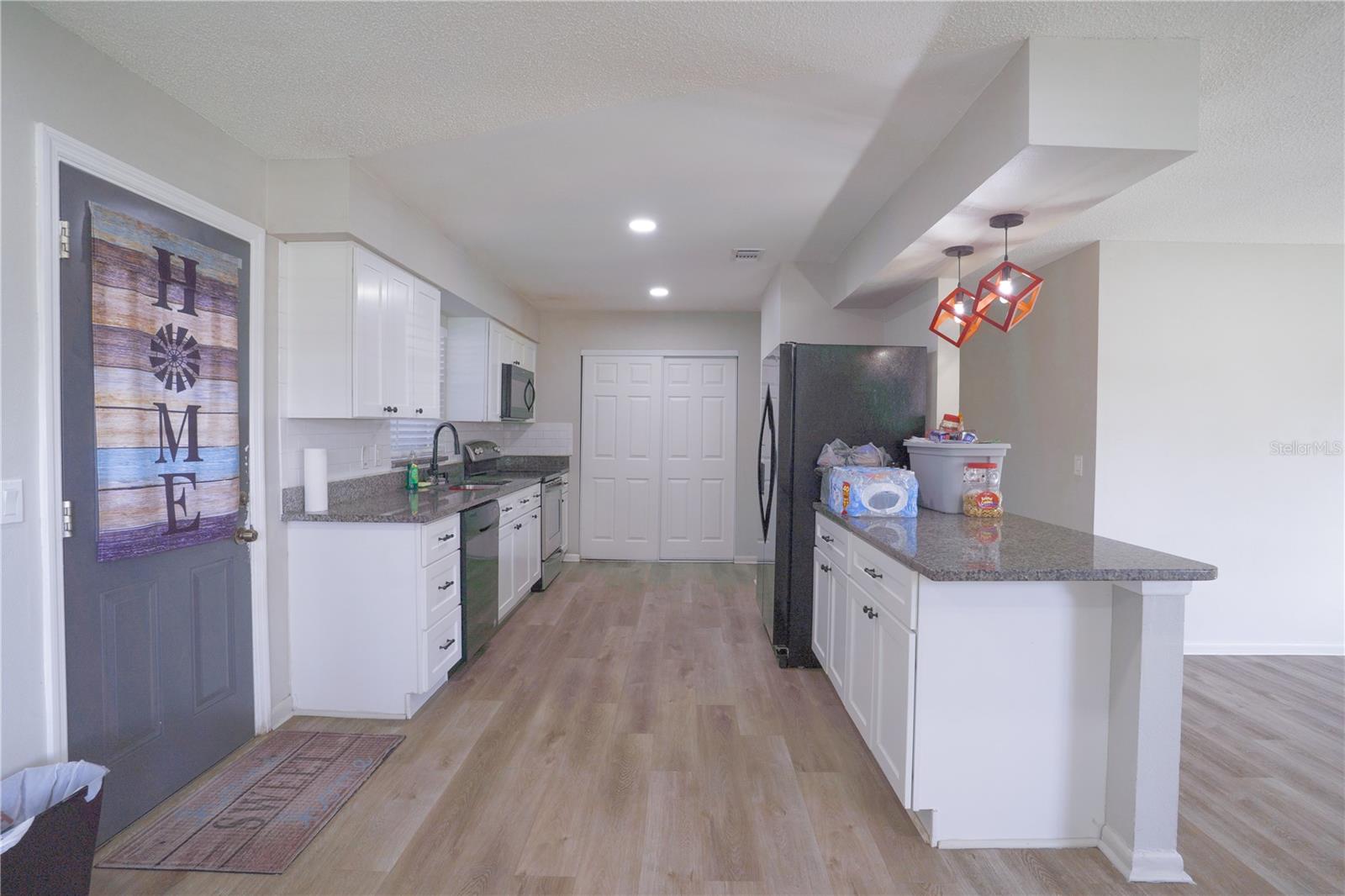 Image 7 of 19 For 602 Taylor Boulevard