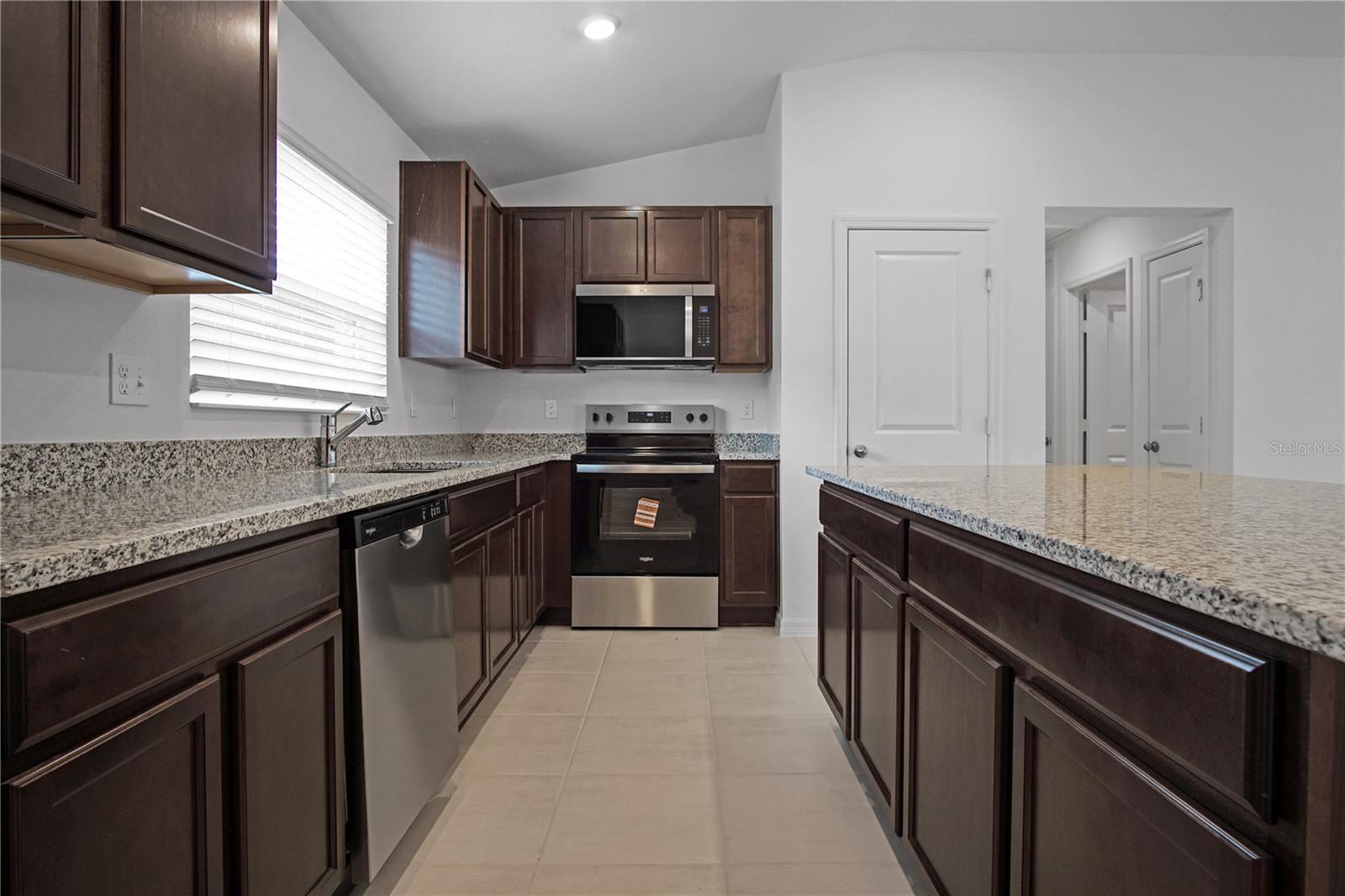 Image 6 of 31 For 2906 Lavanda Drive