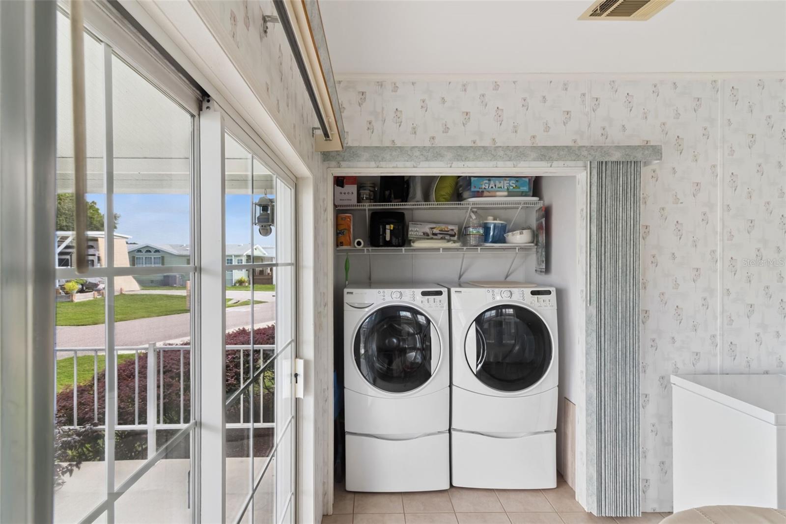 Image 16 of 66 For 5035 Northshore Drive