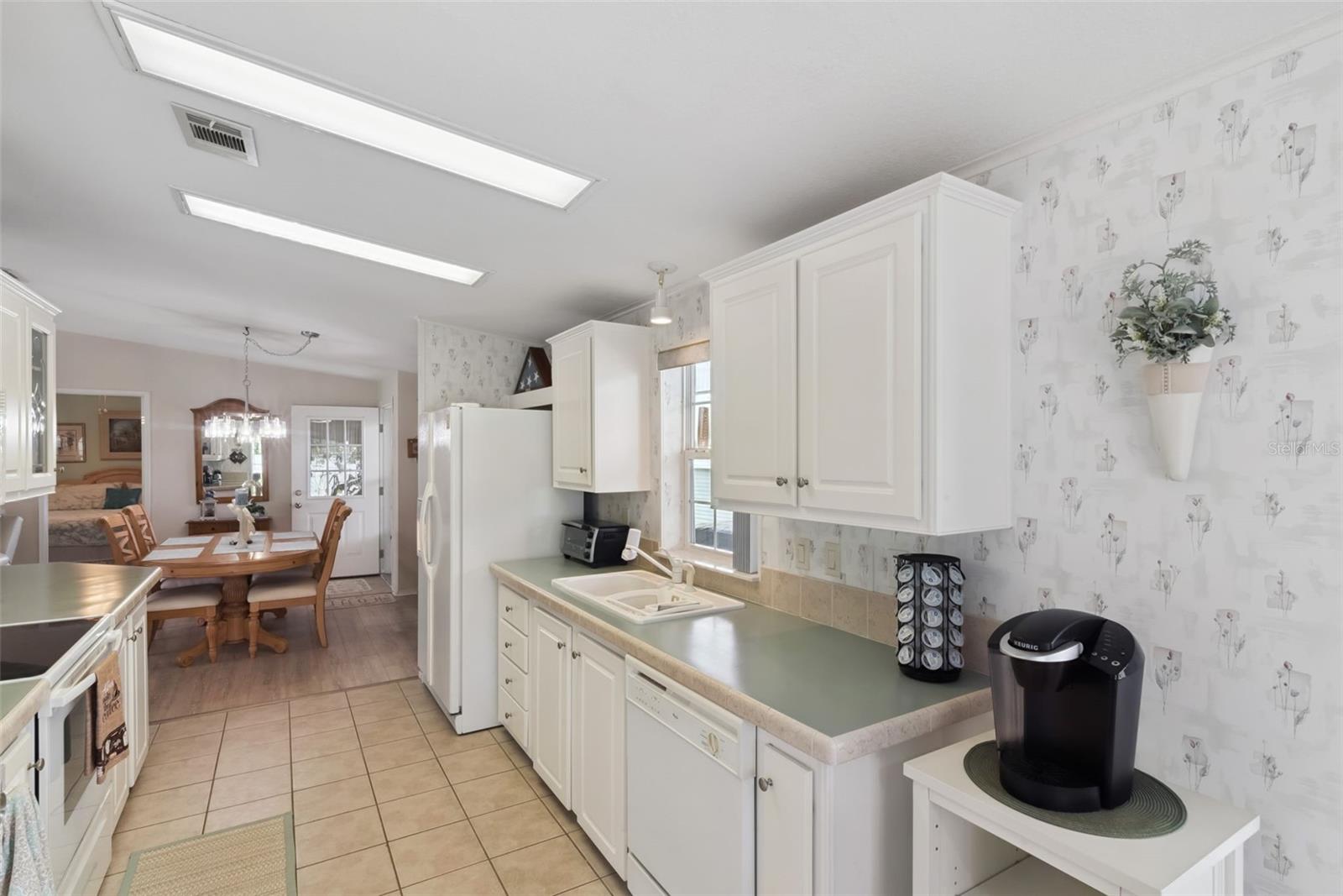 Image 18 of 66 For 5035 Northshore Drive