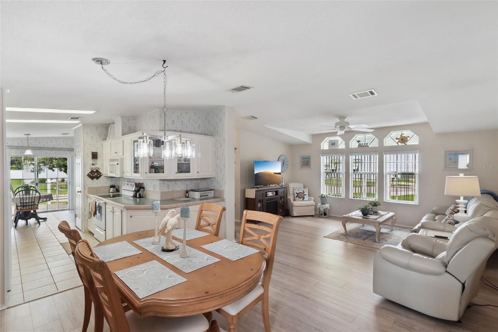 Image 21 of 66 For 5035 Northshore Drive