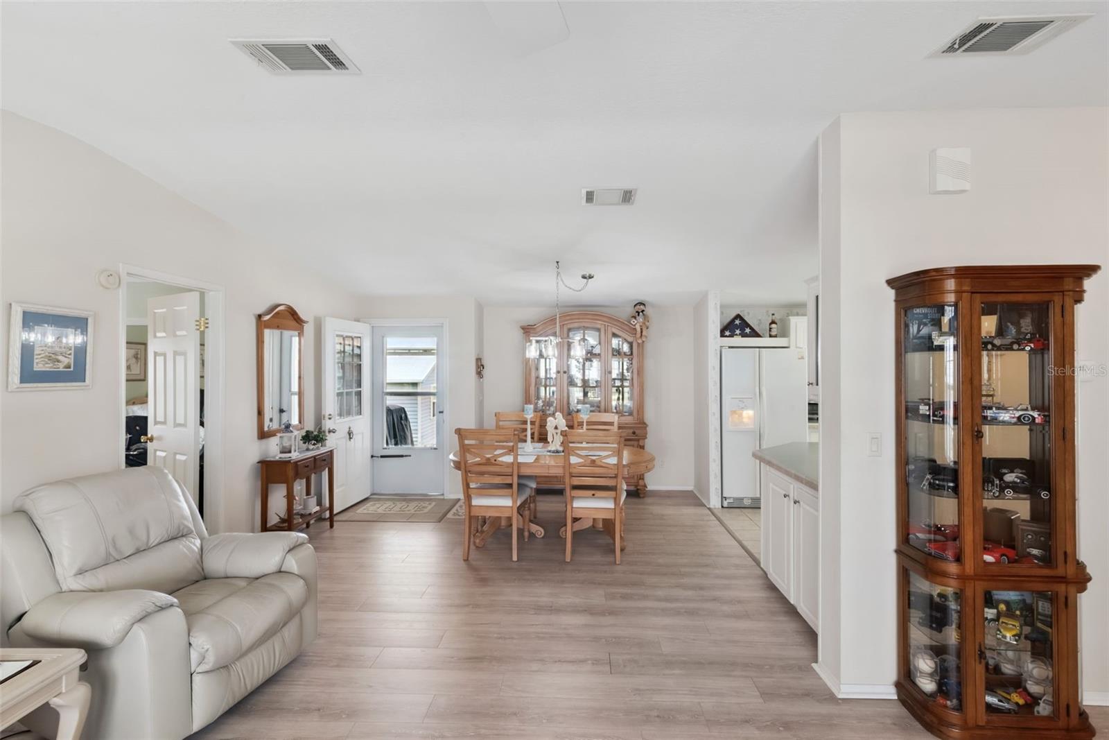 Image 25 of 66 For 5035 Northshore Drive