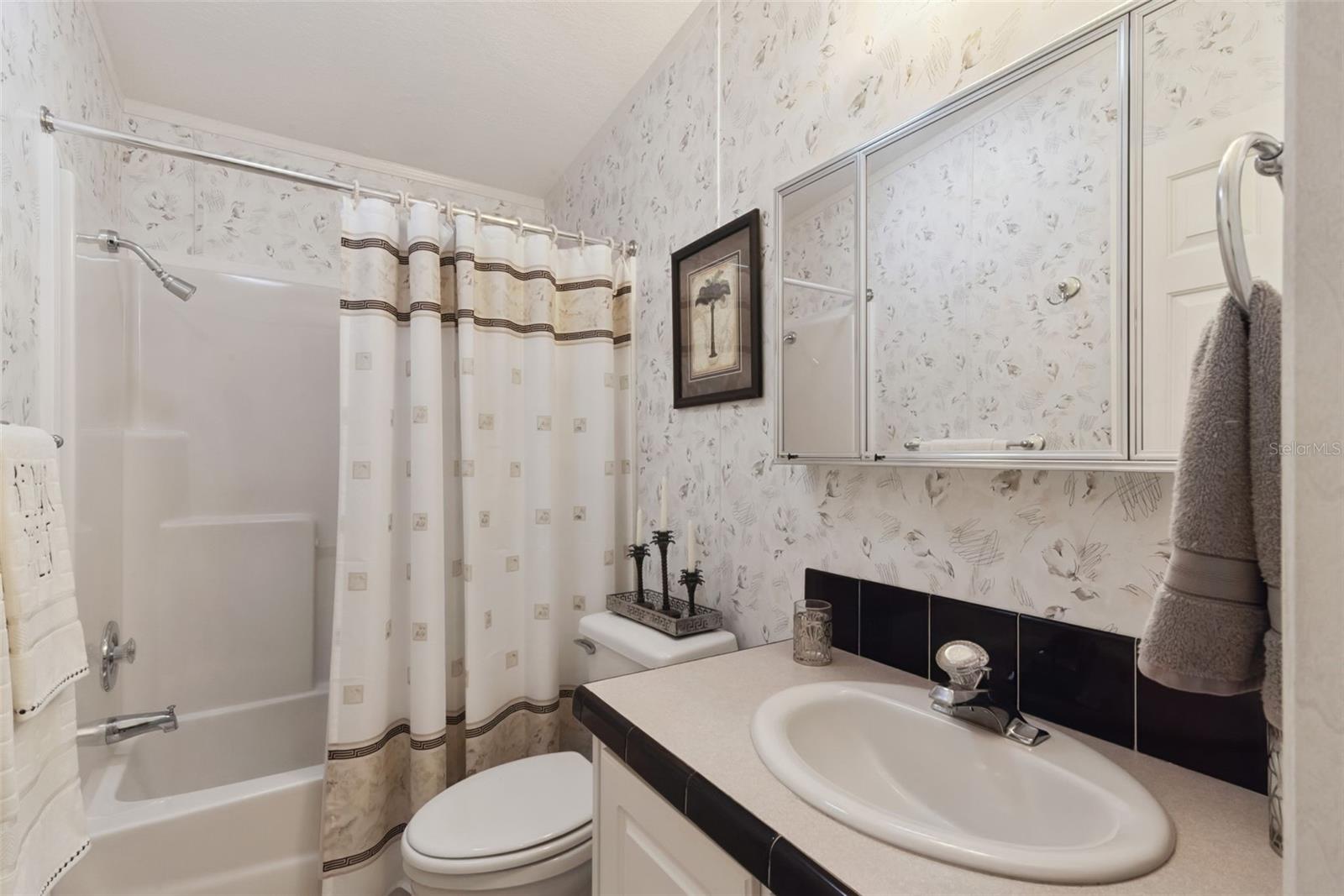 Image 35 of 66 For 5035 Northshore Drive