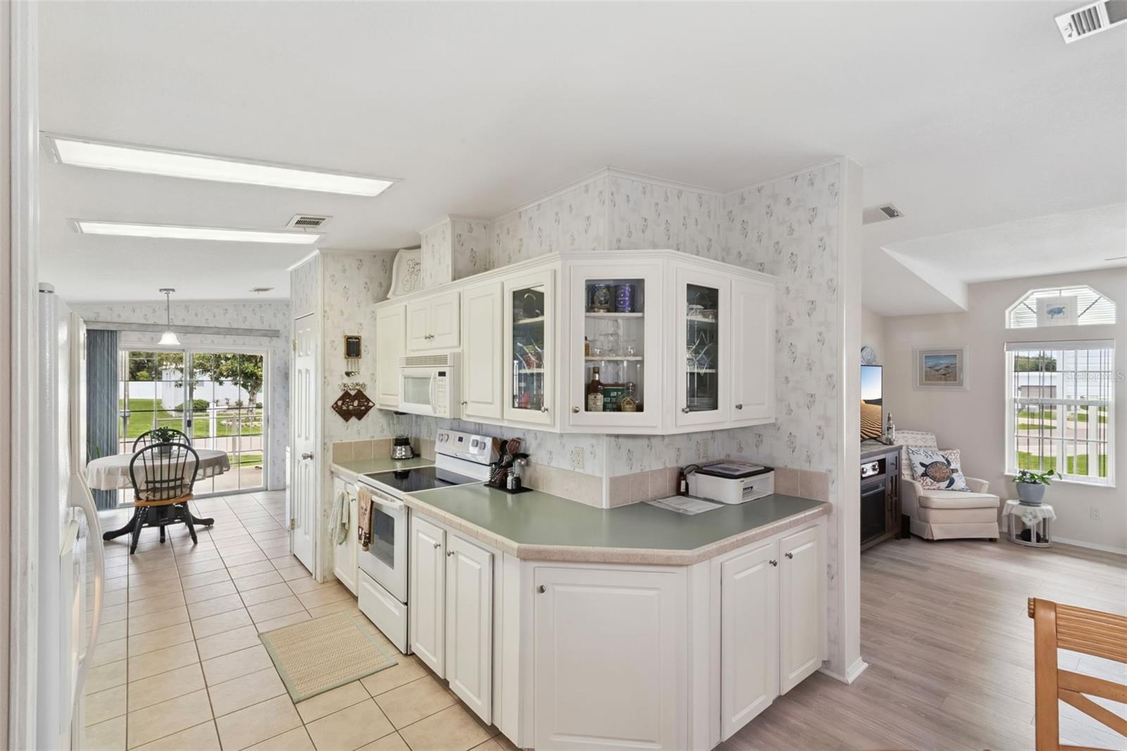 Image 38 of 66 For 5035 Northshore Drive