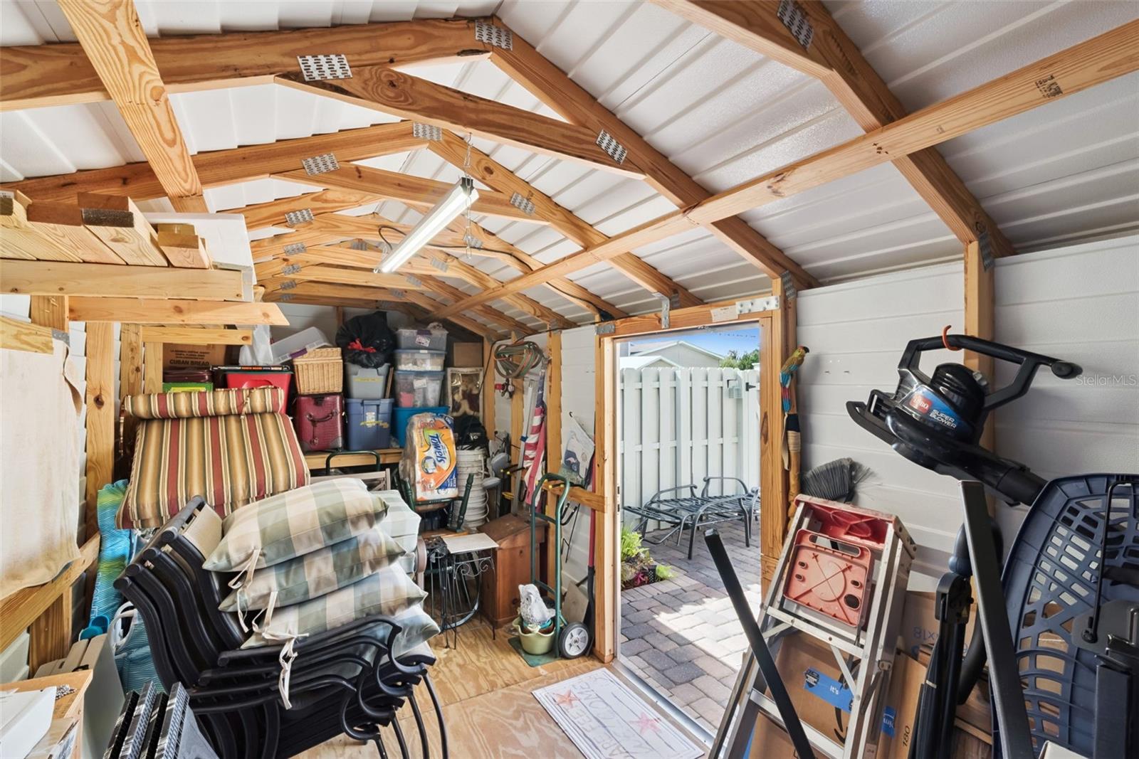 Image 54 of 66 For 5035 Northshore Drive