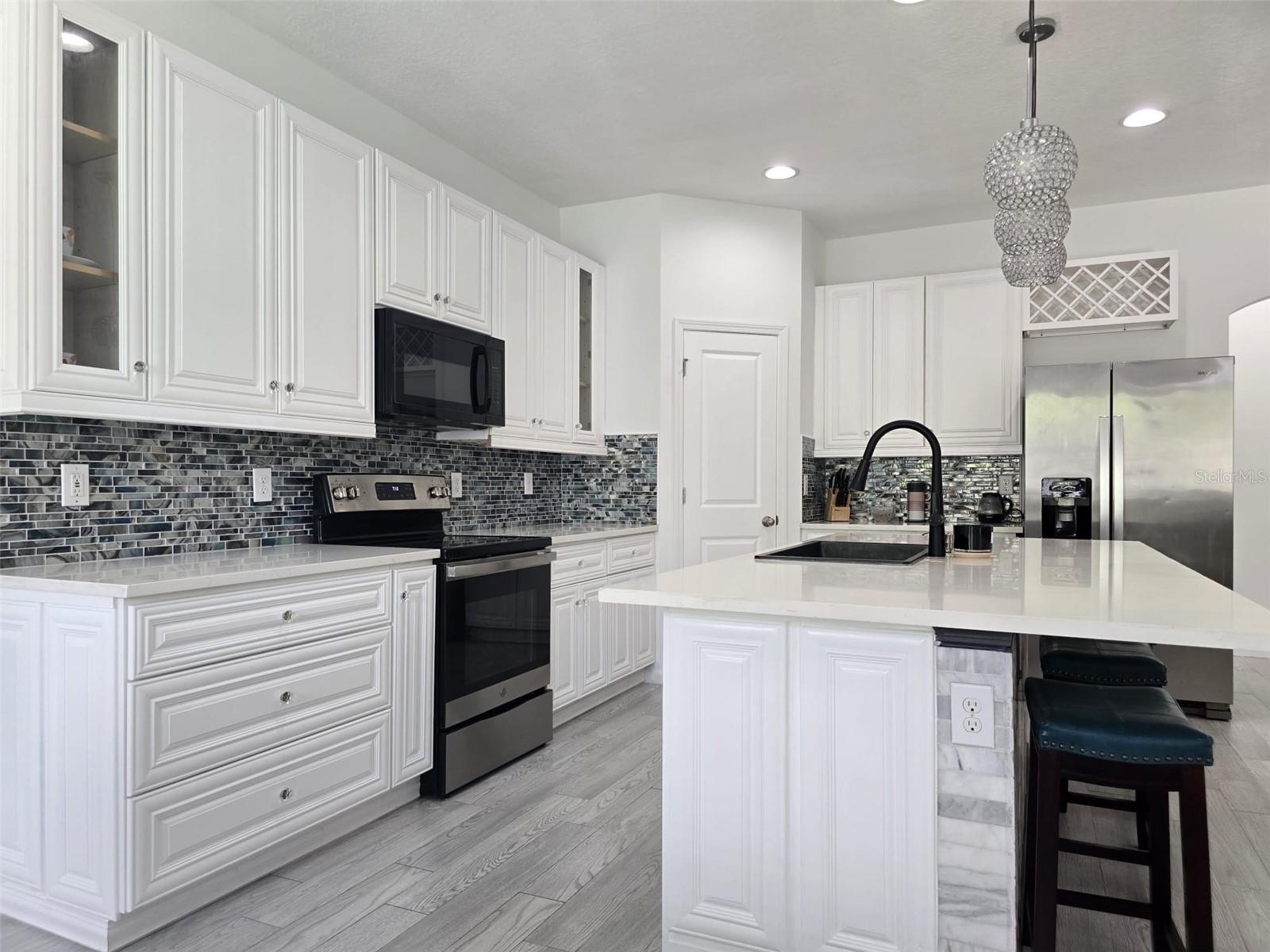 Image 12 of 30 For 625 Disa Drive