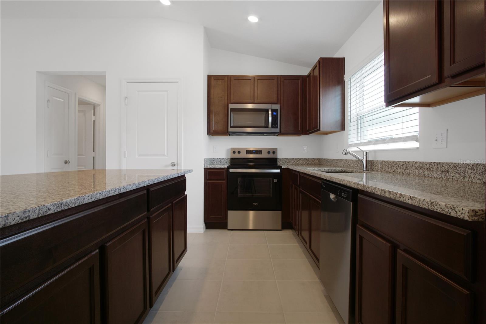 Image 4 of 31 For 3139 Cedar Crossing Boulevard