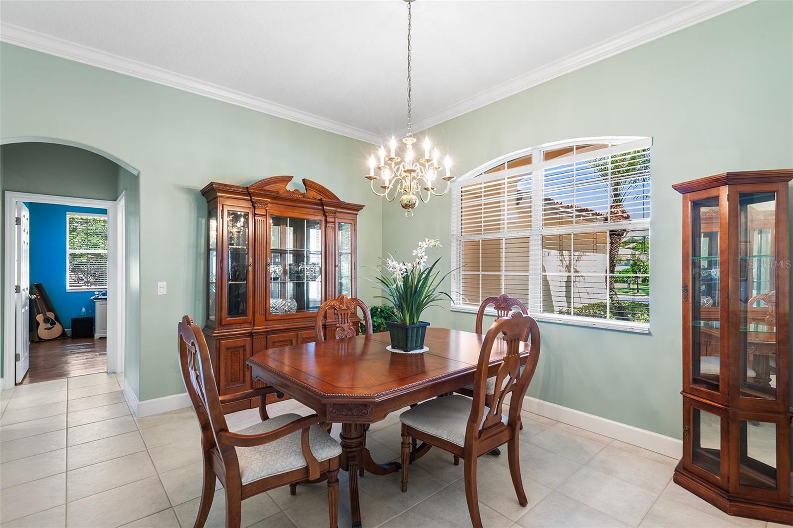 Image 15 of 53 For 126 Lake Region Circle