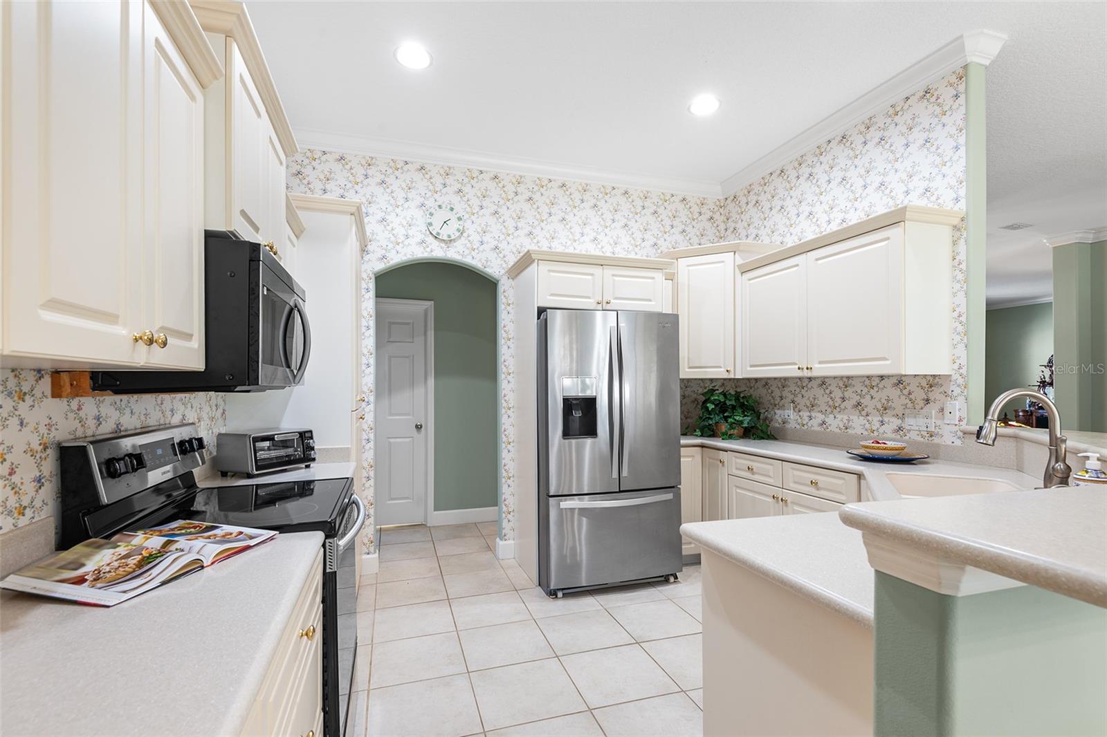 Image 4 of 53 For 126 Lake Region Circle