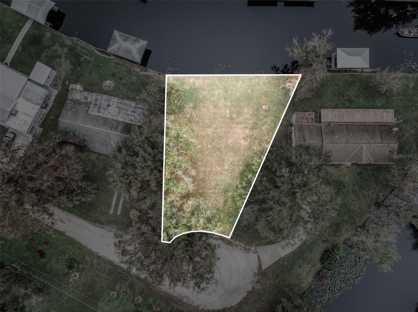 Image 20 of 32 For 612 Dragonfly Lane